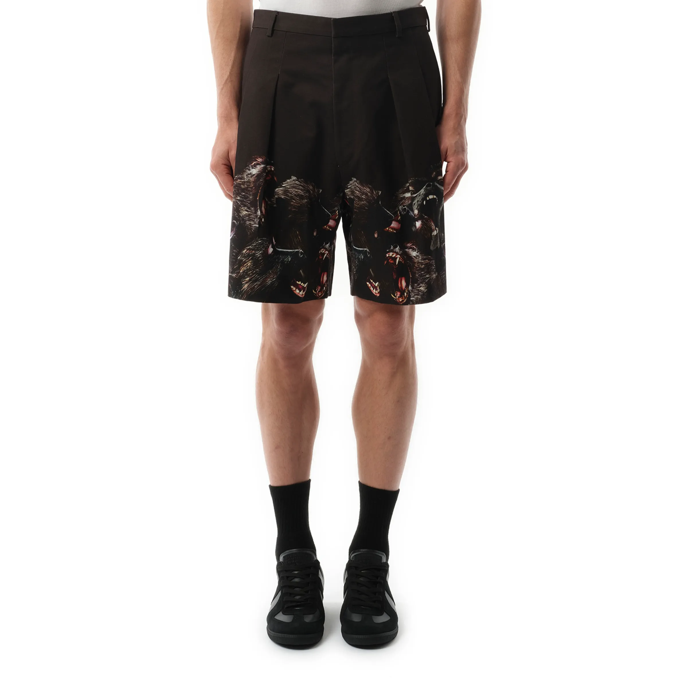 Bermuda in Black sold by MARAIS