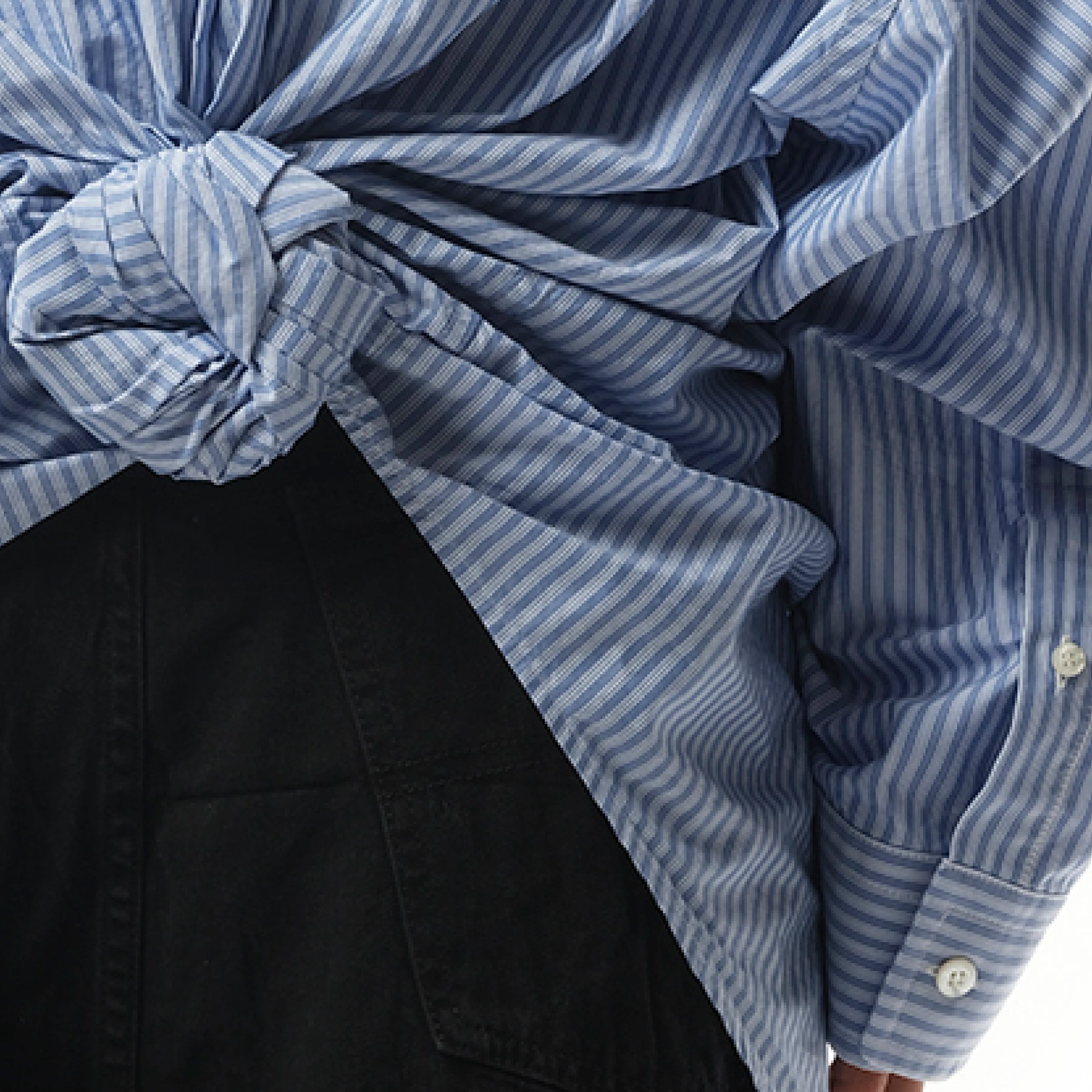 Long Sleeve Knotted Shirt in Blue/White sold by MARAIS product image thumbnail 3