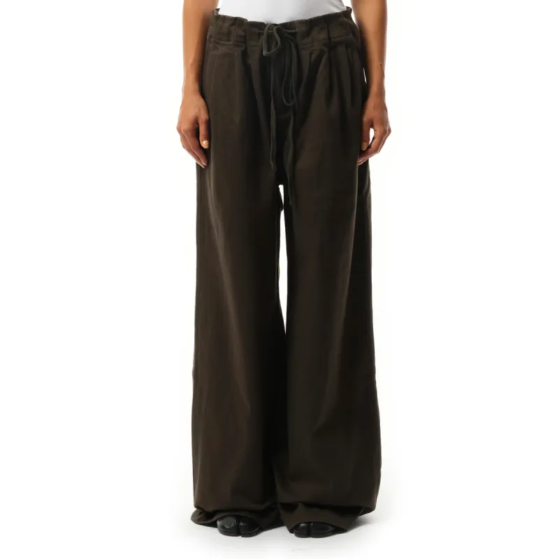 Cinch Pants in Olive sold by MARAIS