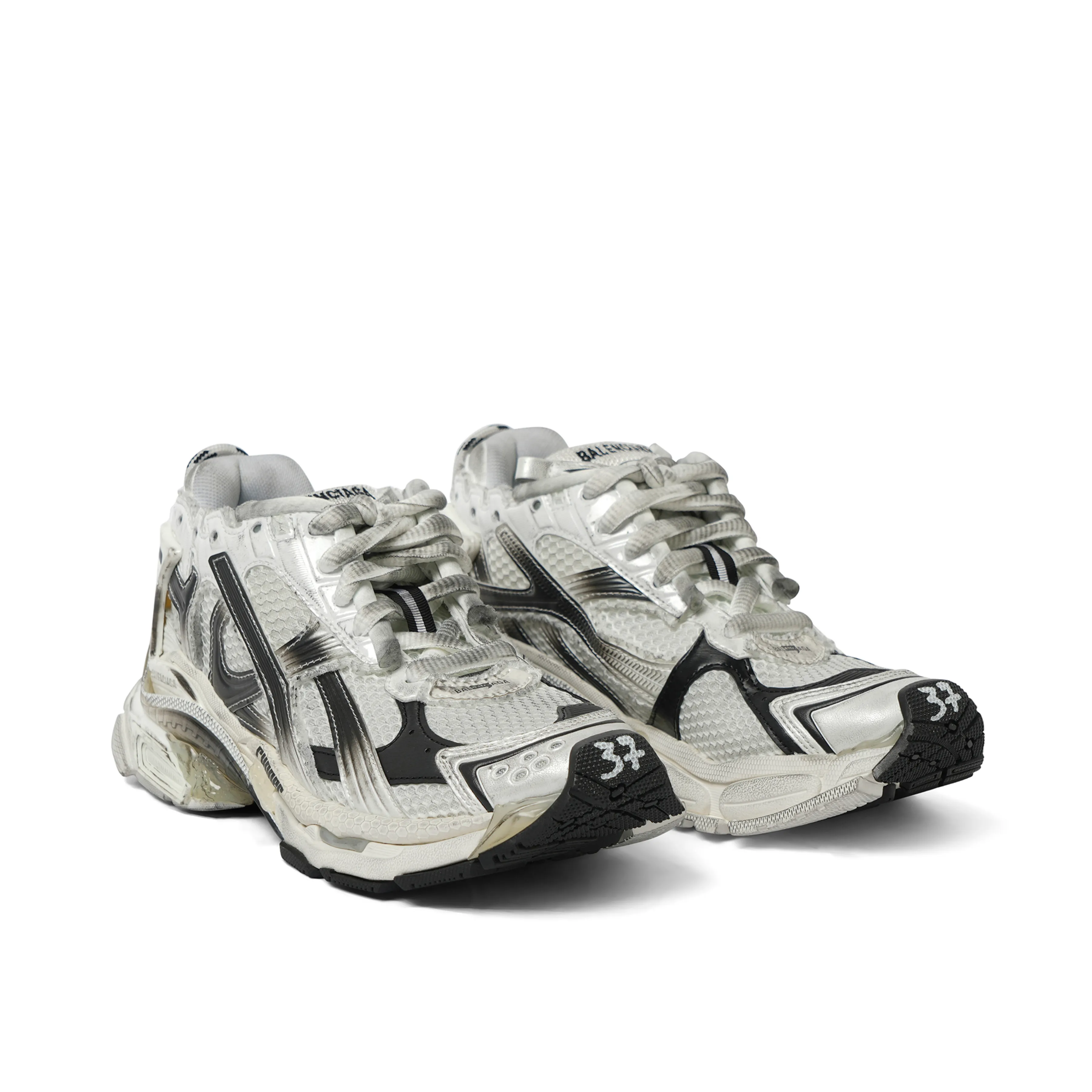 Runner Gradient Sneaker in White/Black sold by MARAIS product image thumbnail 2