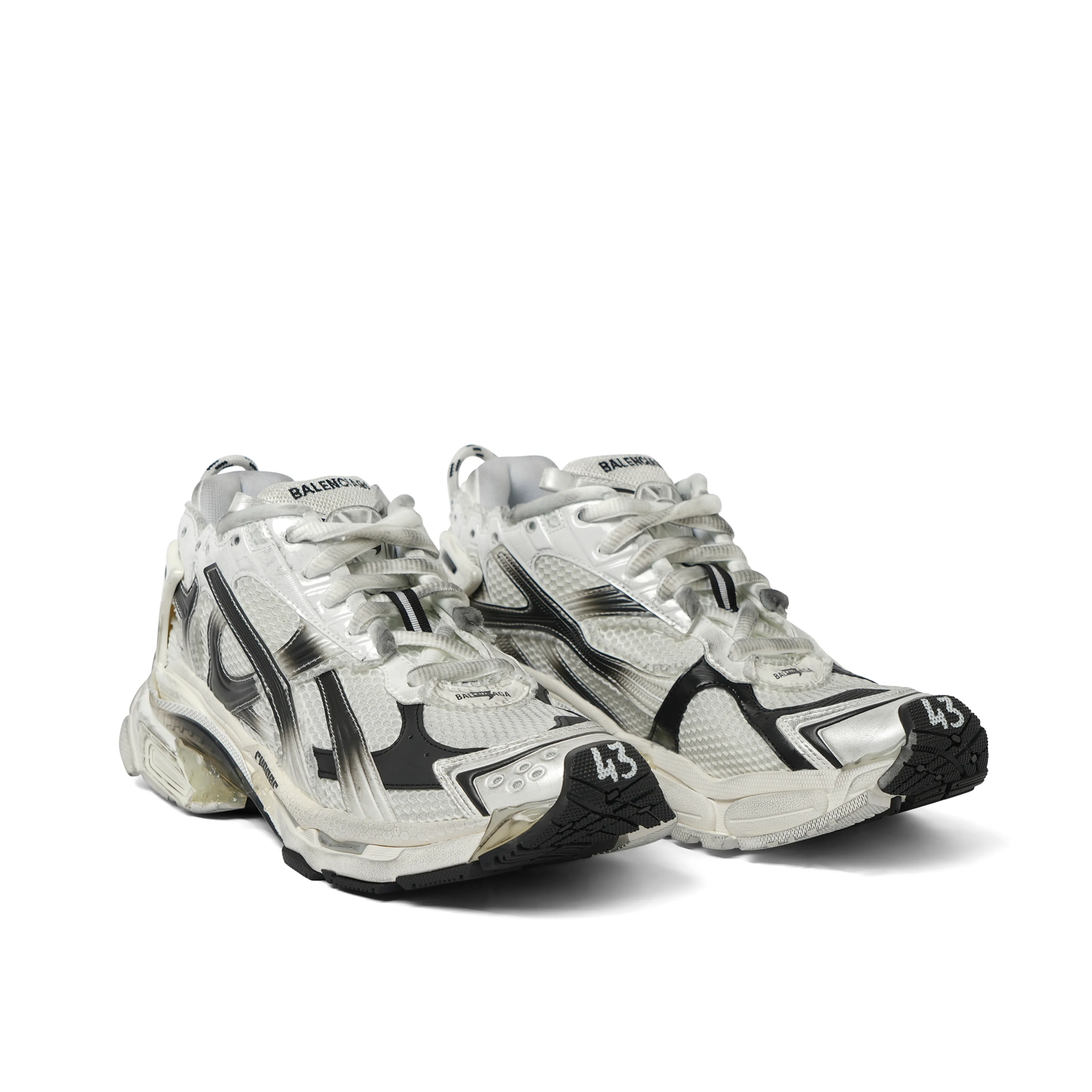 Runner Gradient Sneaker in White/Black sold by MARAIS product image thumbnail 2