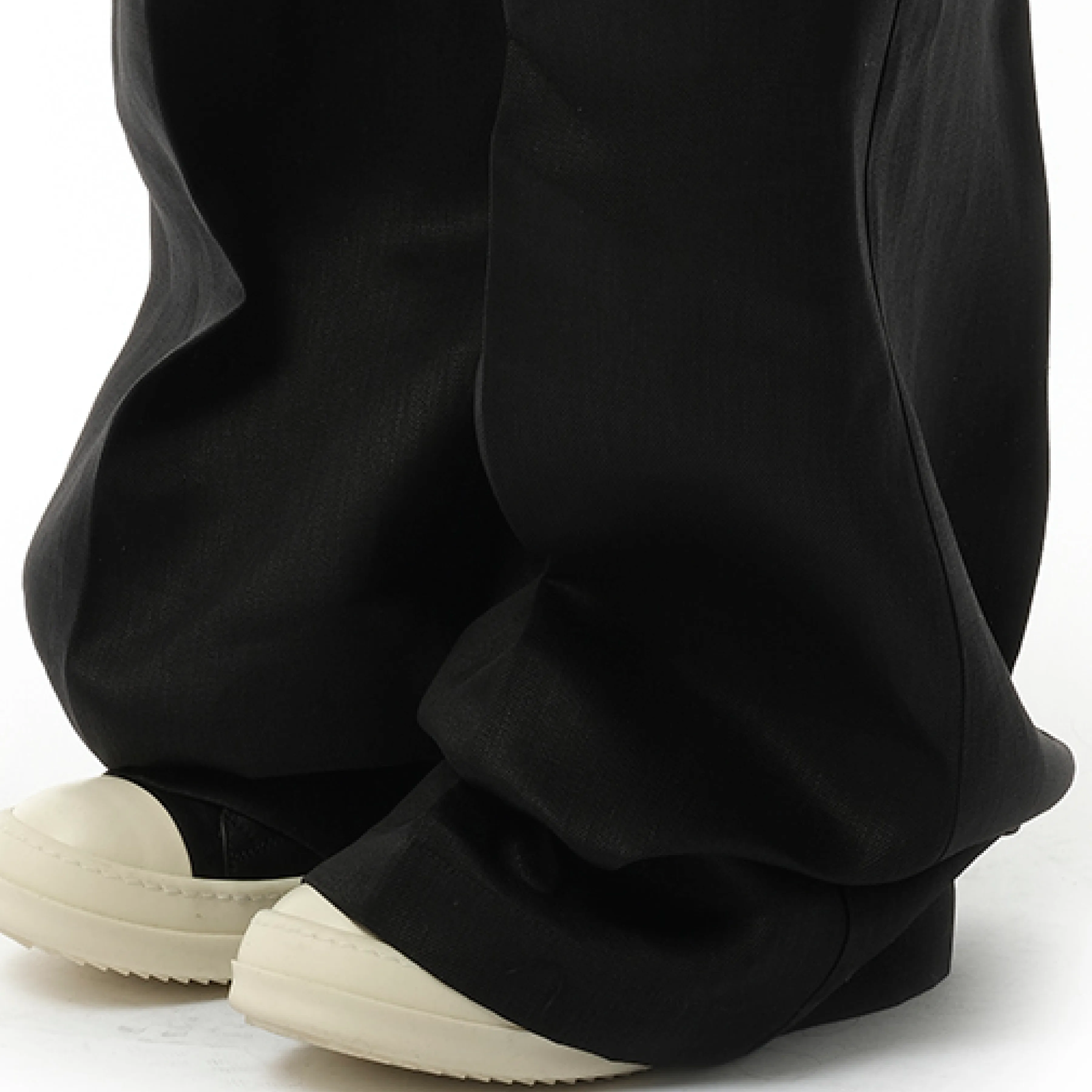 Linen Wide Bela Pants in Black sold by MARAIS product image thumbnail 3