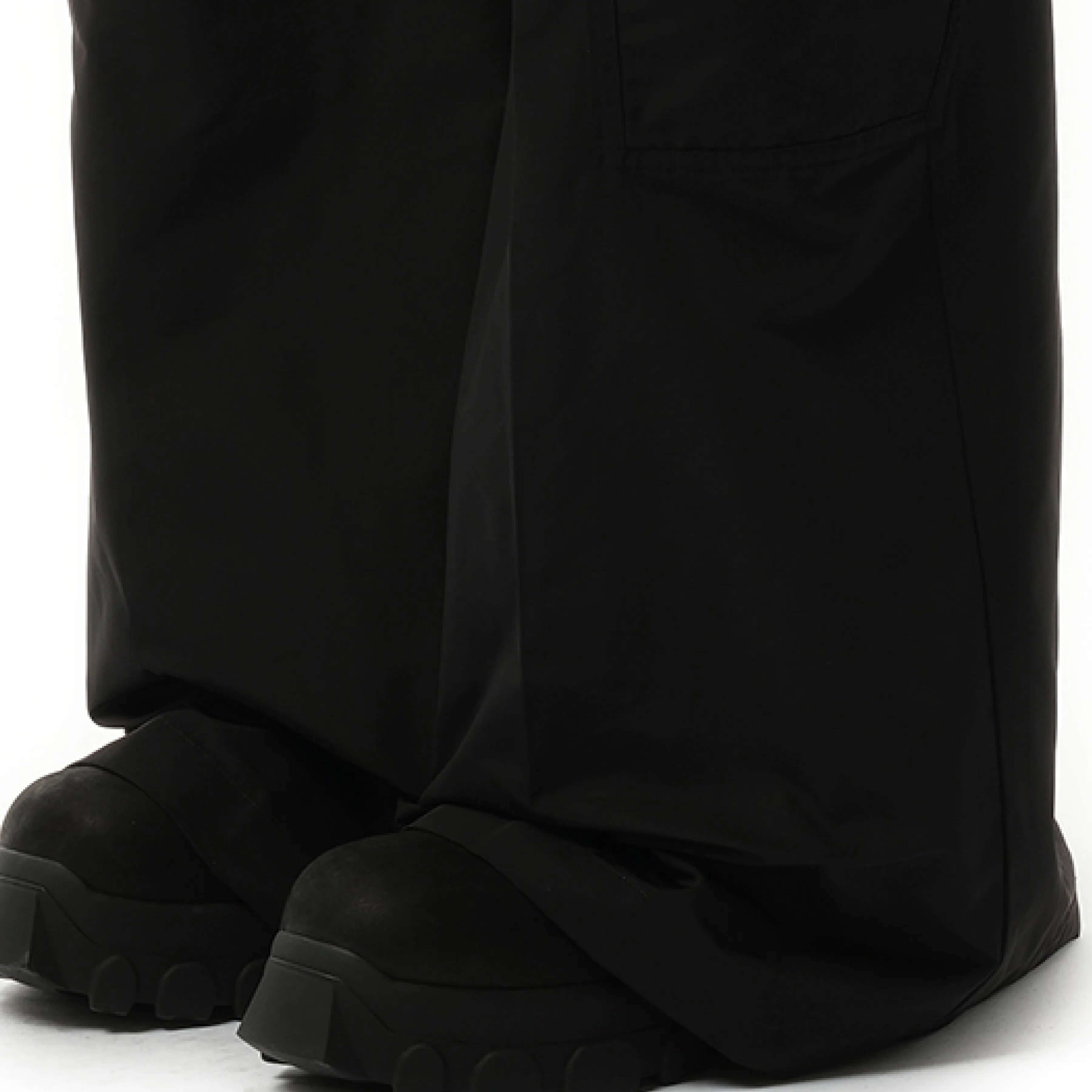 Tech Faille Cargobelas in Black sold by MARAIS product image thumbnail 3