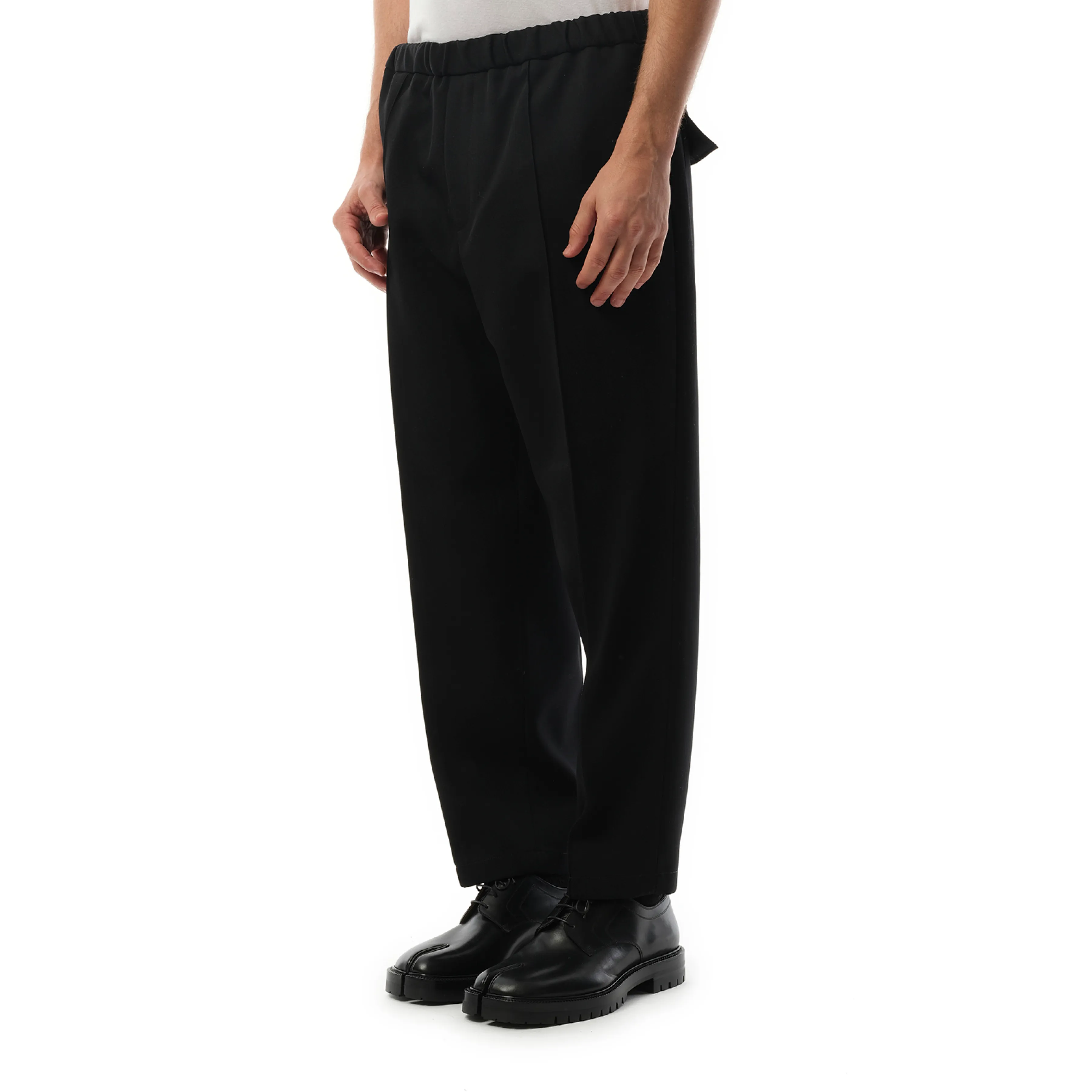 Relaxed Trouser 09 in Black sold by MARAIS product image thumbnail 5