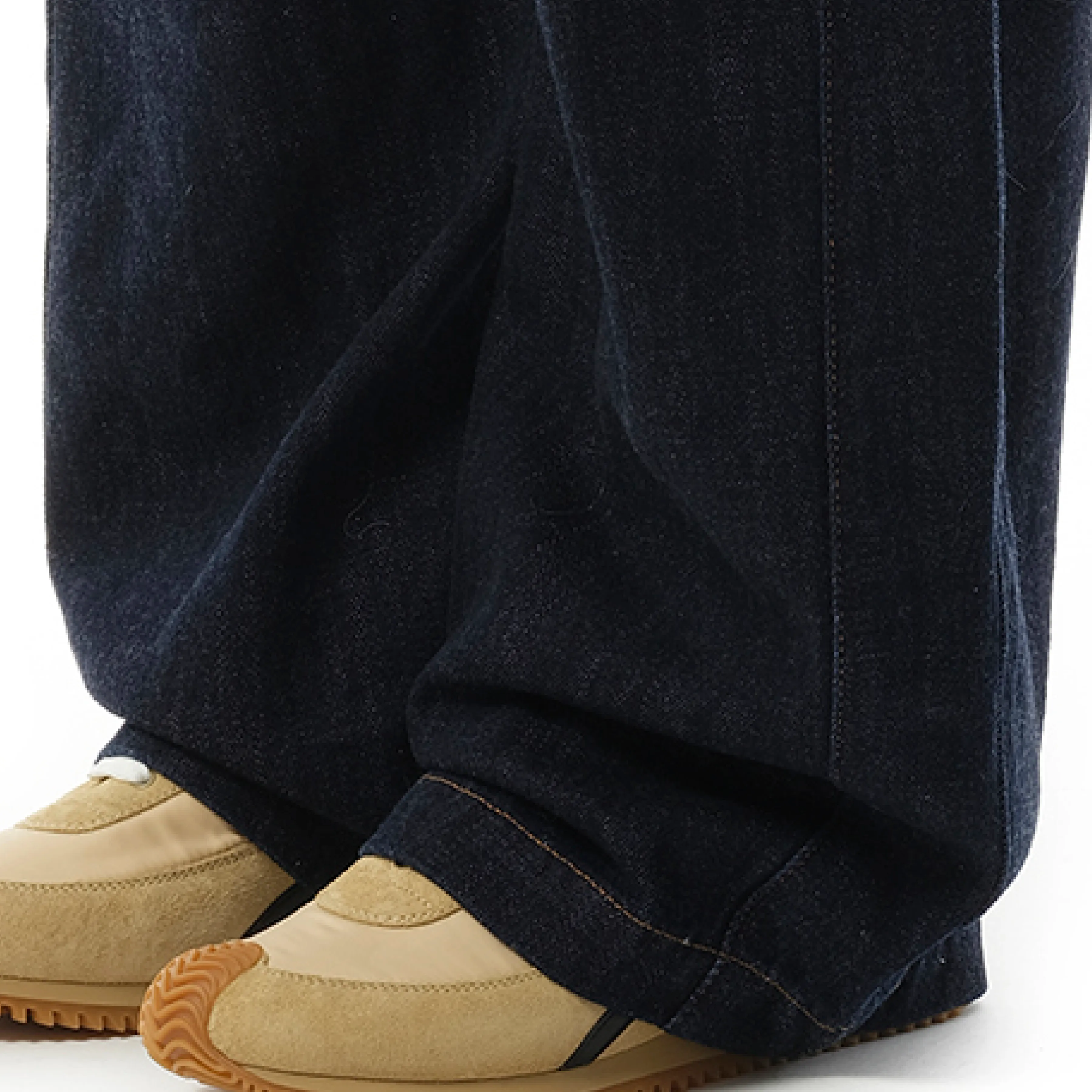 Anagram Barrel Jeans AF in Indigo Blue sold by MARAIS product image thumbnail 3