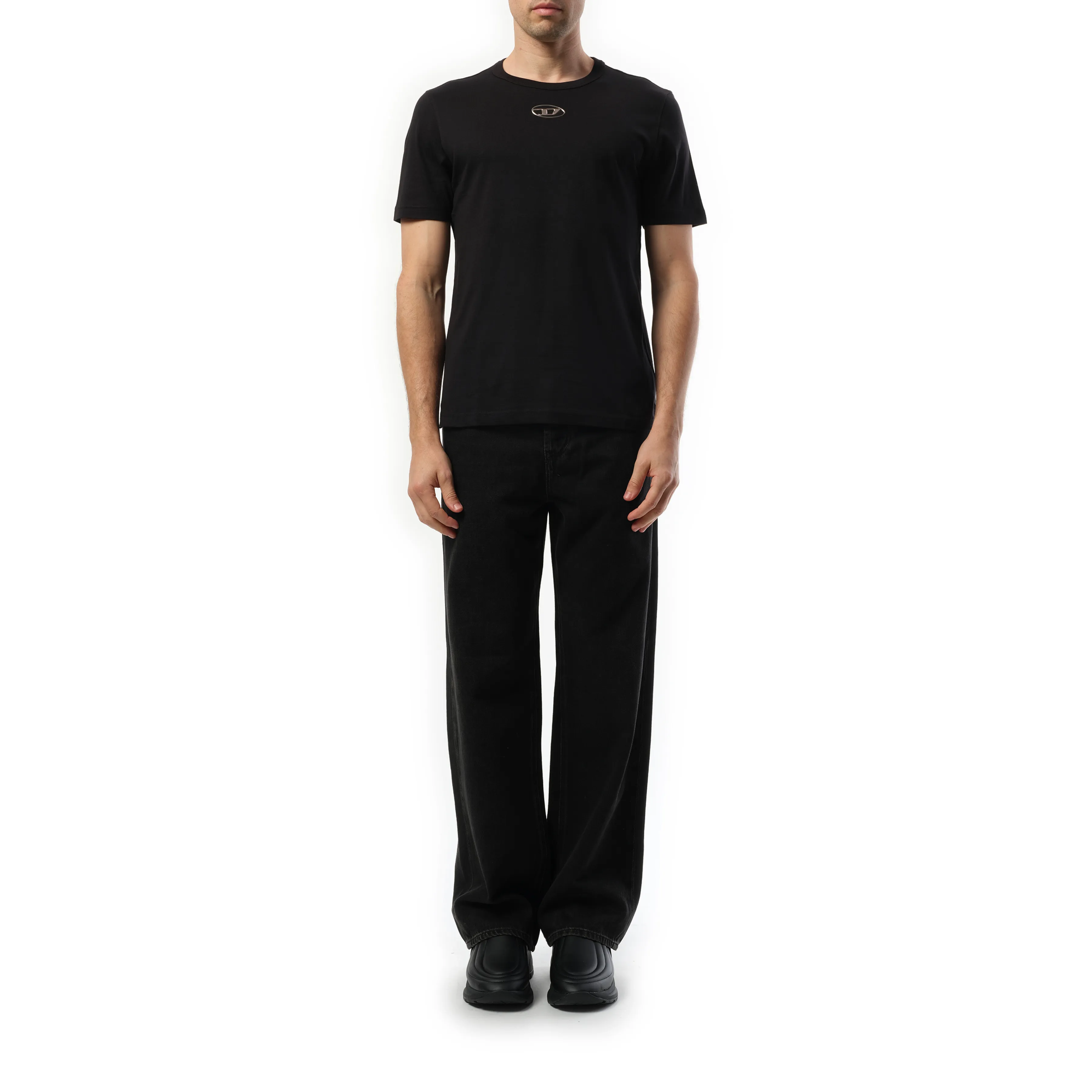 T-Adjust D Logo T-Shirt in Black sold by MARAIS product image thumbnail 4