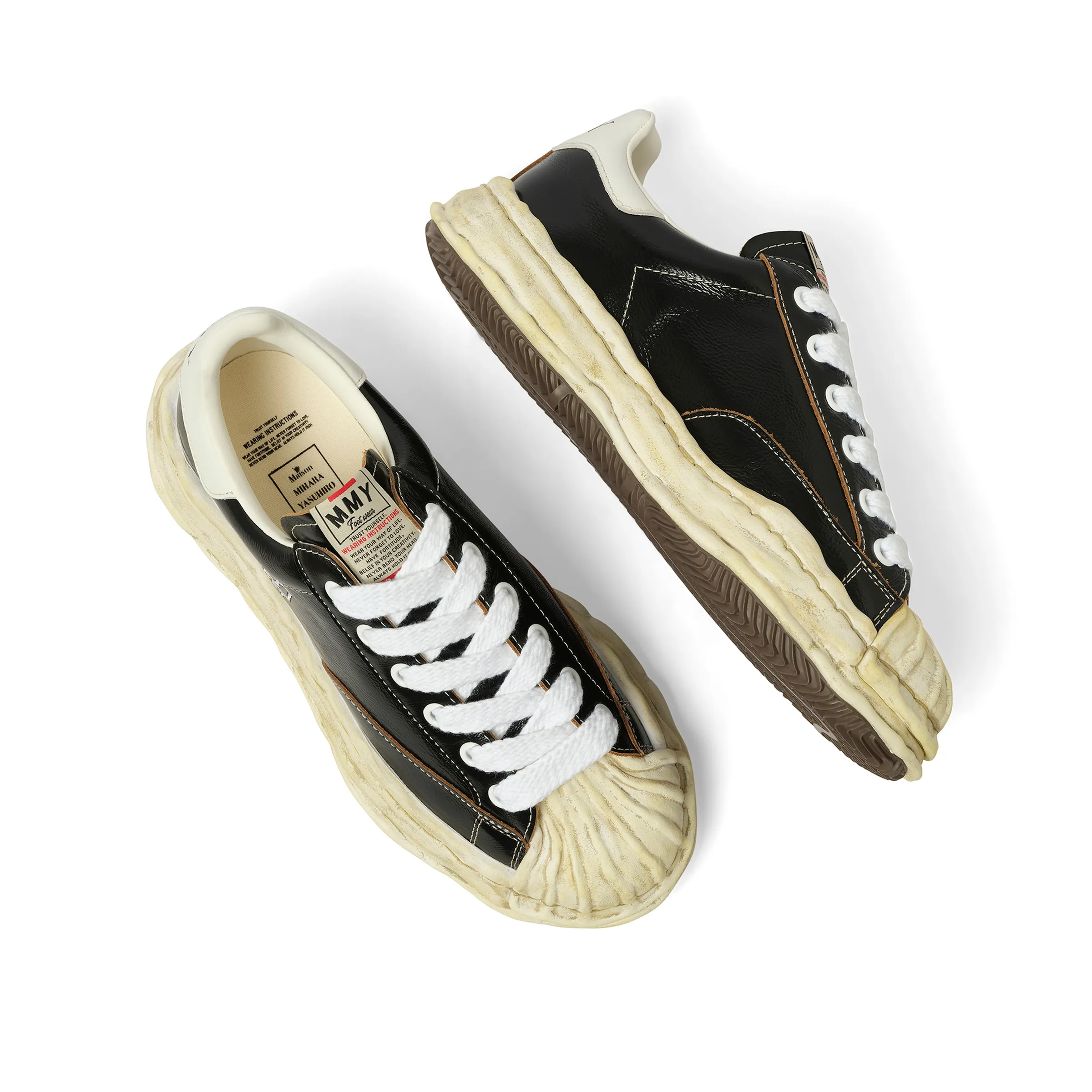 Blakey OG Wrinkled Leather Sneaker in Black sold by MARAIS product image thumbnail 4