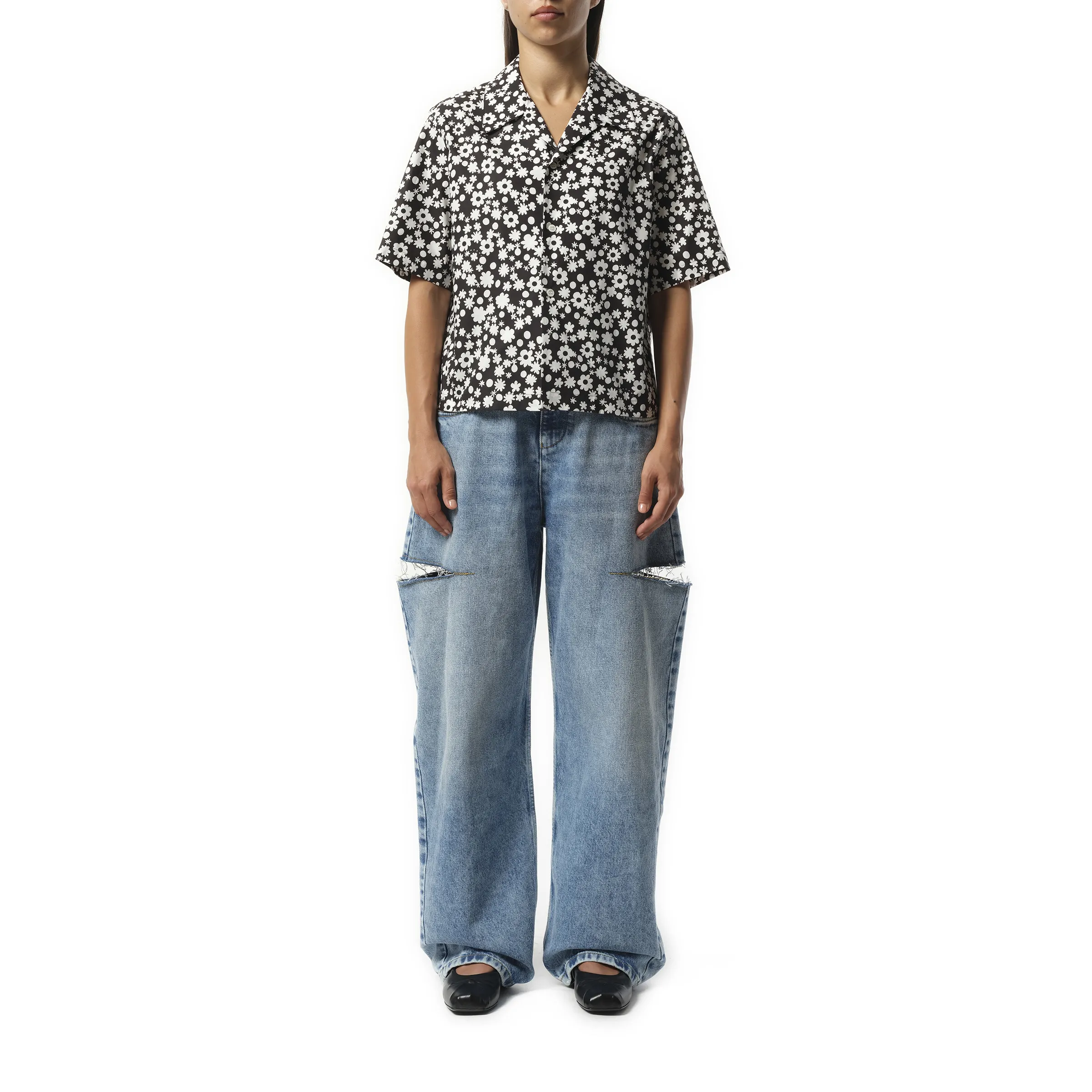 Flower Print Short Sleeve Shirt in Black sold by MARAIS product image thumbnail 4