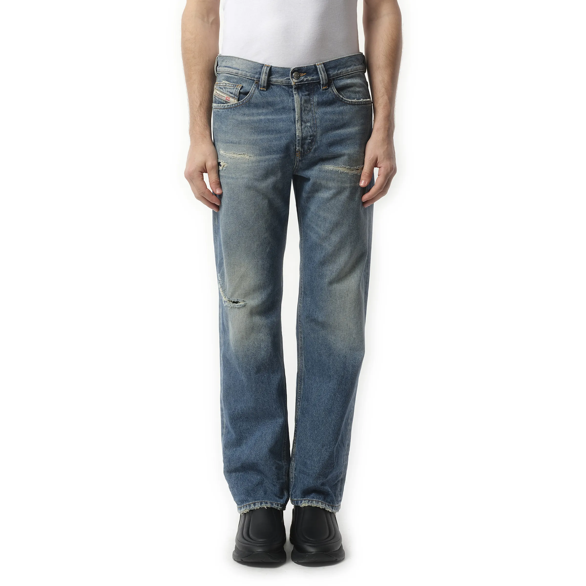 2010 D-Macs Jeans in Washed Blue sold by MARAIS