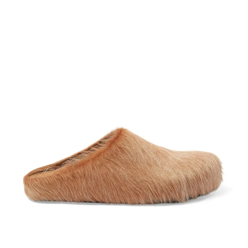 Fussbett Sabot Mule in Winter Wheat sold by MARAIS