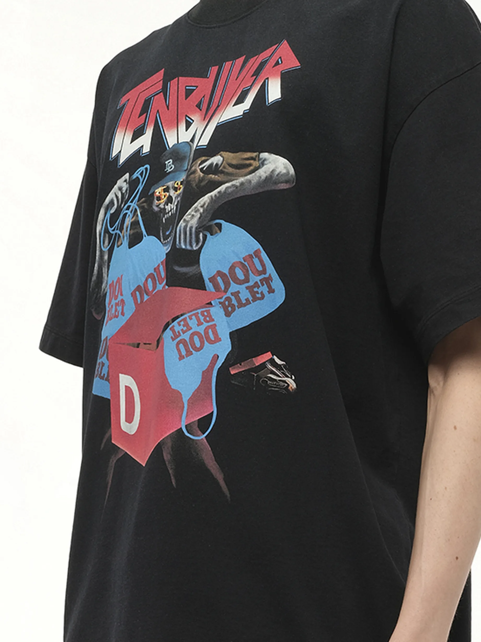 Tenbuyer T-Shirt in Black sold by MARAIS product image thumbnail 3
