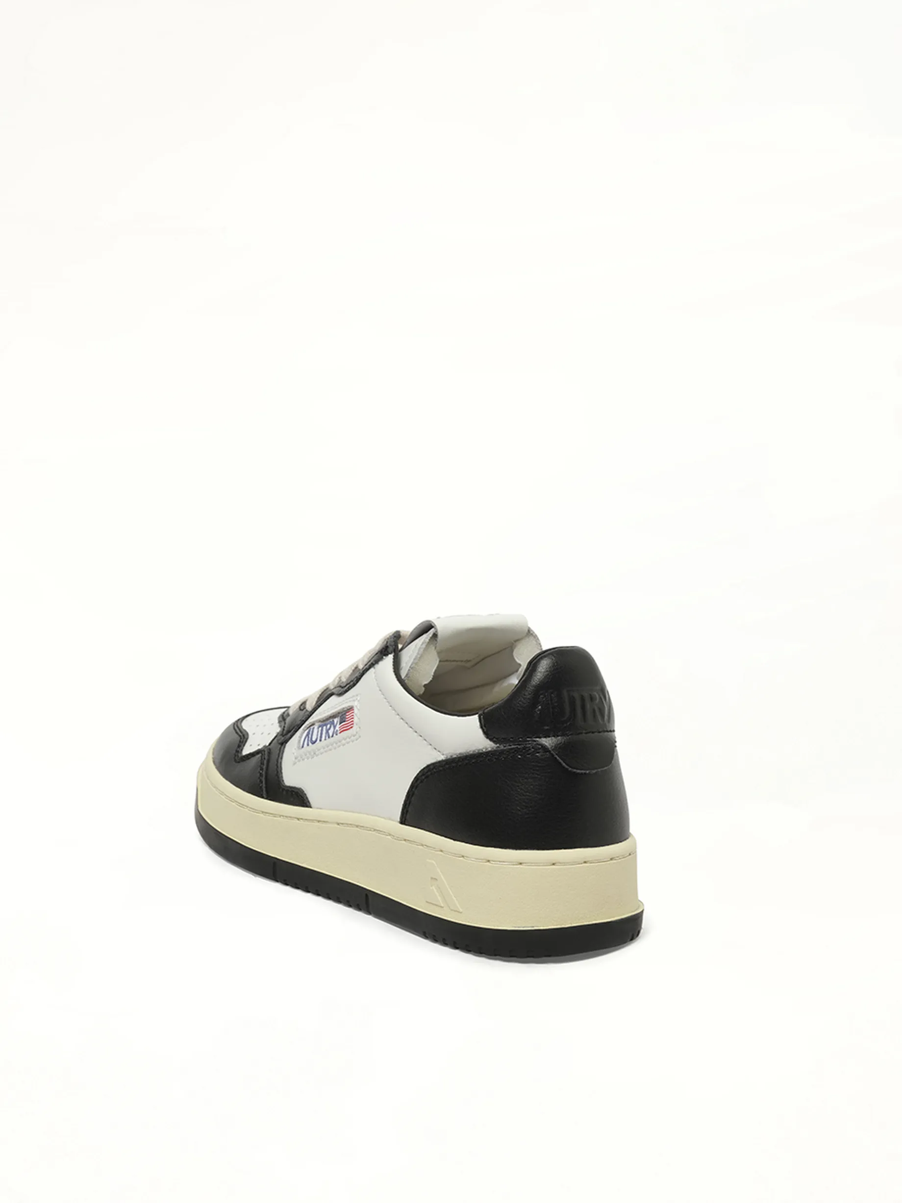 Medalist Low Bicolour Sneakers in White/Black sold by MARAIS product image thumbnail 4