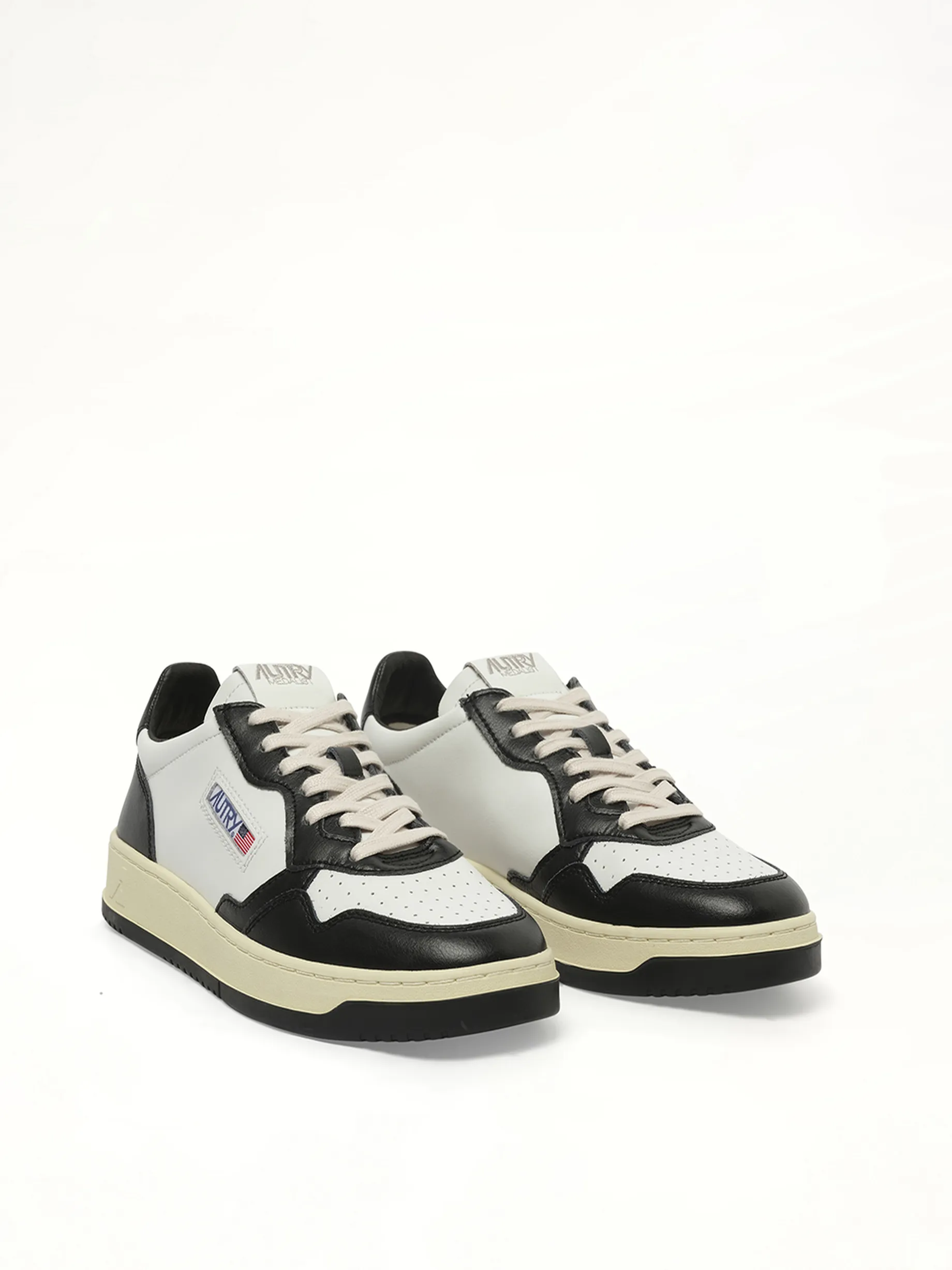 Medalist Low Bicolour Sneakers in White/Black sold by MARAIS product image thumbnail 2