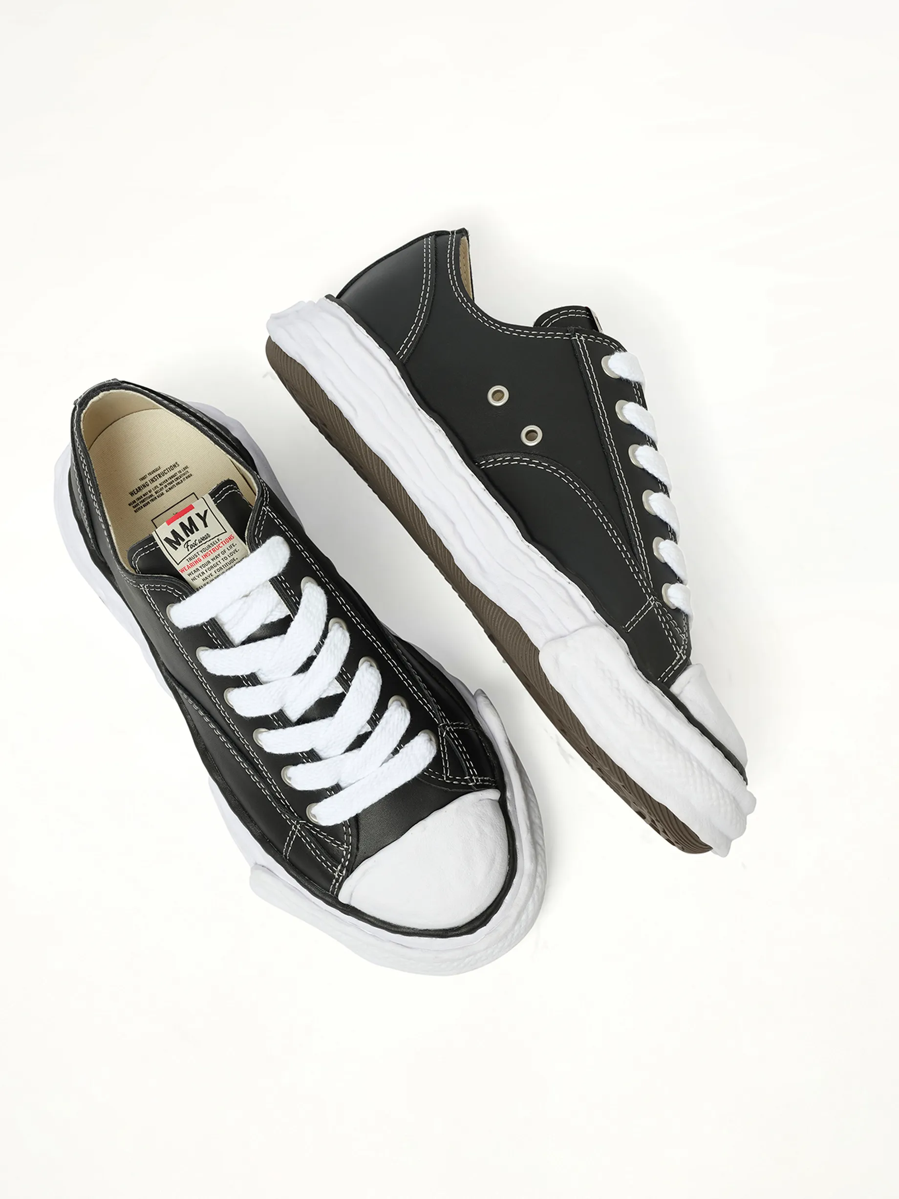 Peterson 23 OG Low Leather Sneaker in Black/White sold by MARAIS product image thumbnail 3