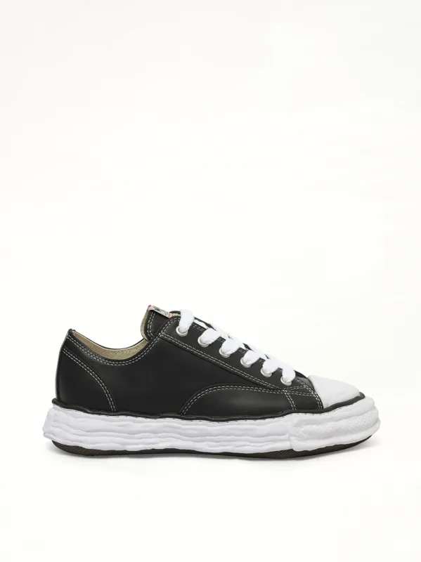 Peterson 23 OG Low Leather Sneaker in Black/White sold by MARAIS