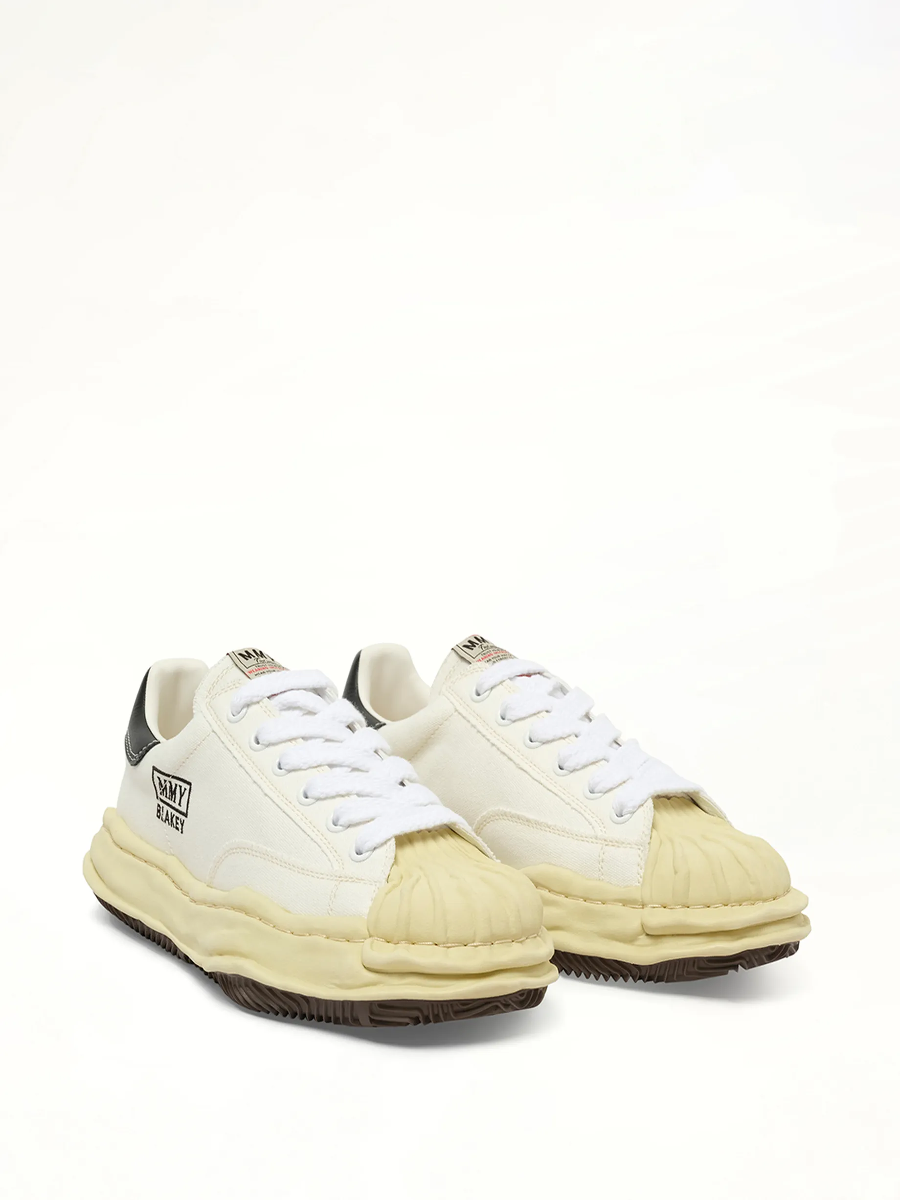 Blakey OG Vintage Leather Low Sneaker in White sold by MARAIS product image thumbnail 2