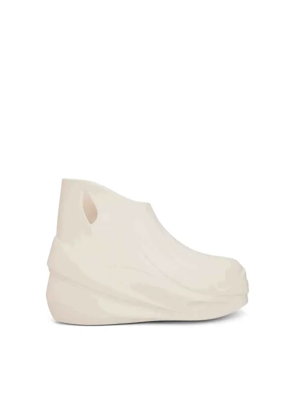 Mono Boot in White sold by MARAIS