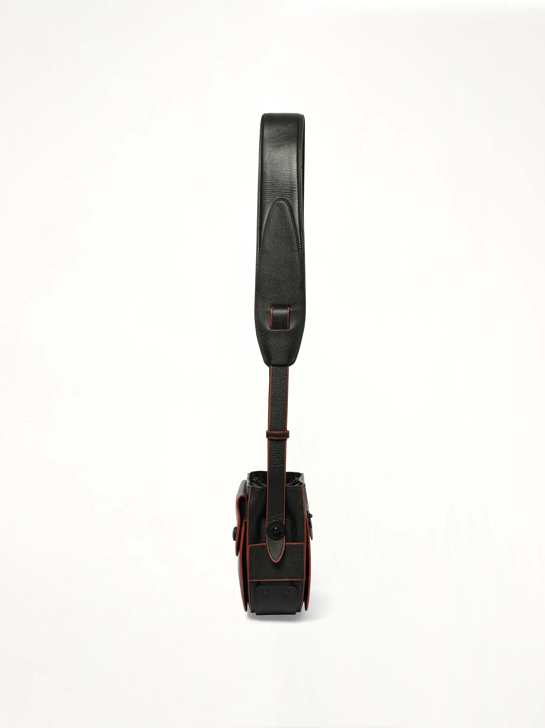 Handbag in Black/Red sold by MARAIS product image thumbnail 4