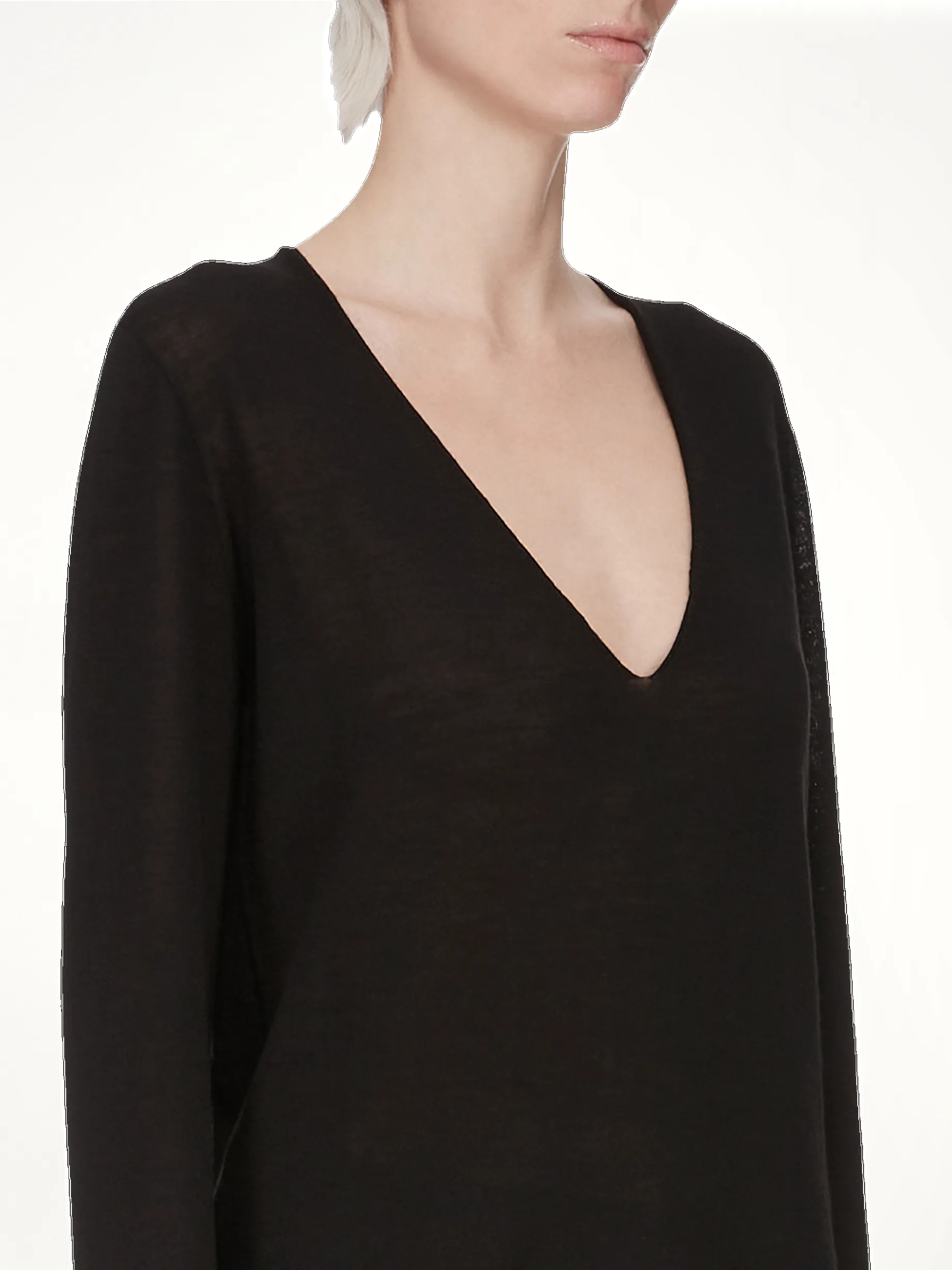 Merino V-Neck Pull in Black sold by MARAIS product image thumbnail 2
