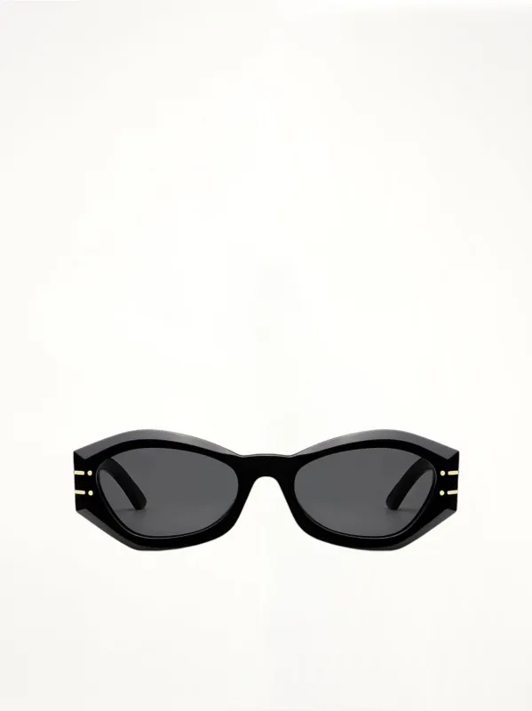 Dior DIORSIGNATURE B1U 10A055 Sunglasses in Black sold by MARAIS