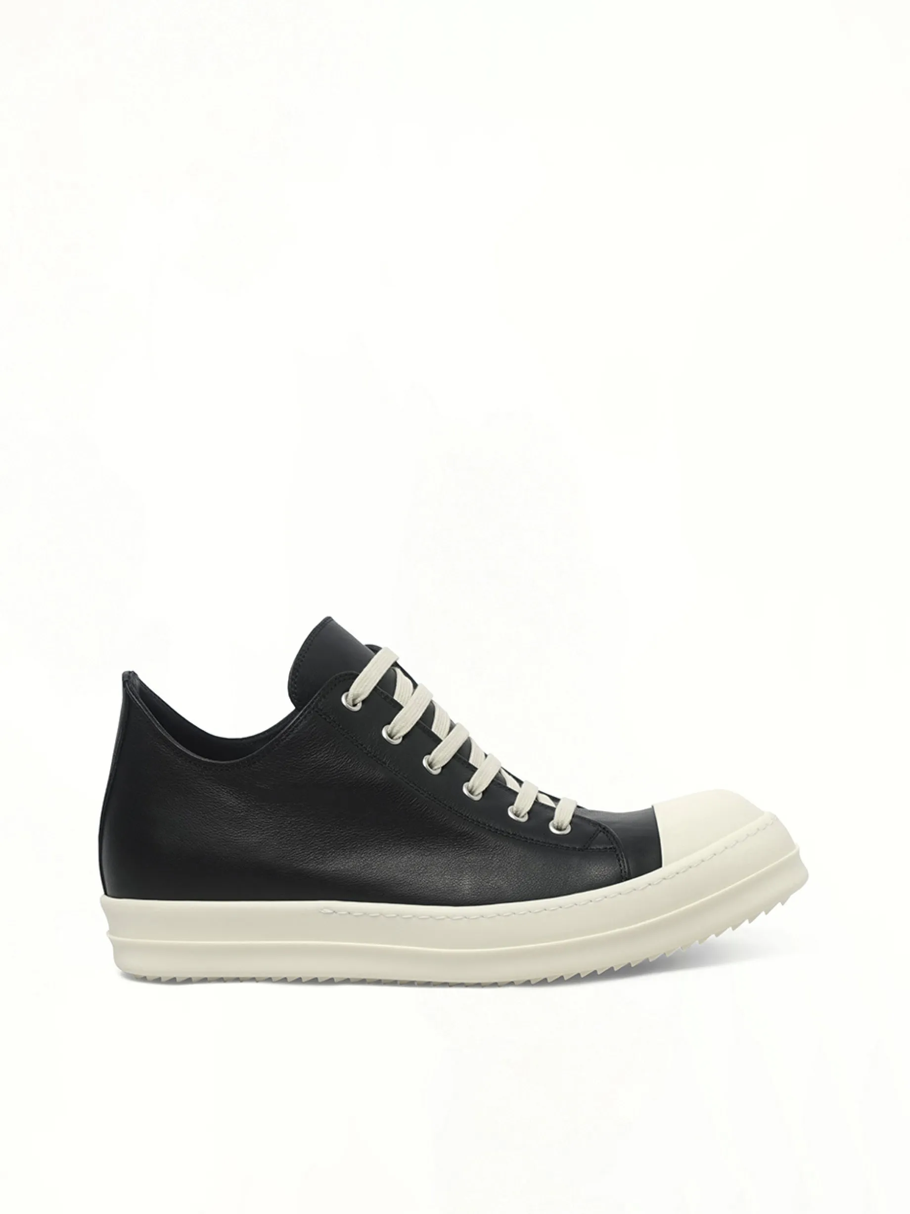 Low Sneaks in Black/Milk/Milk sold by MARAIS