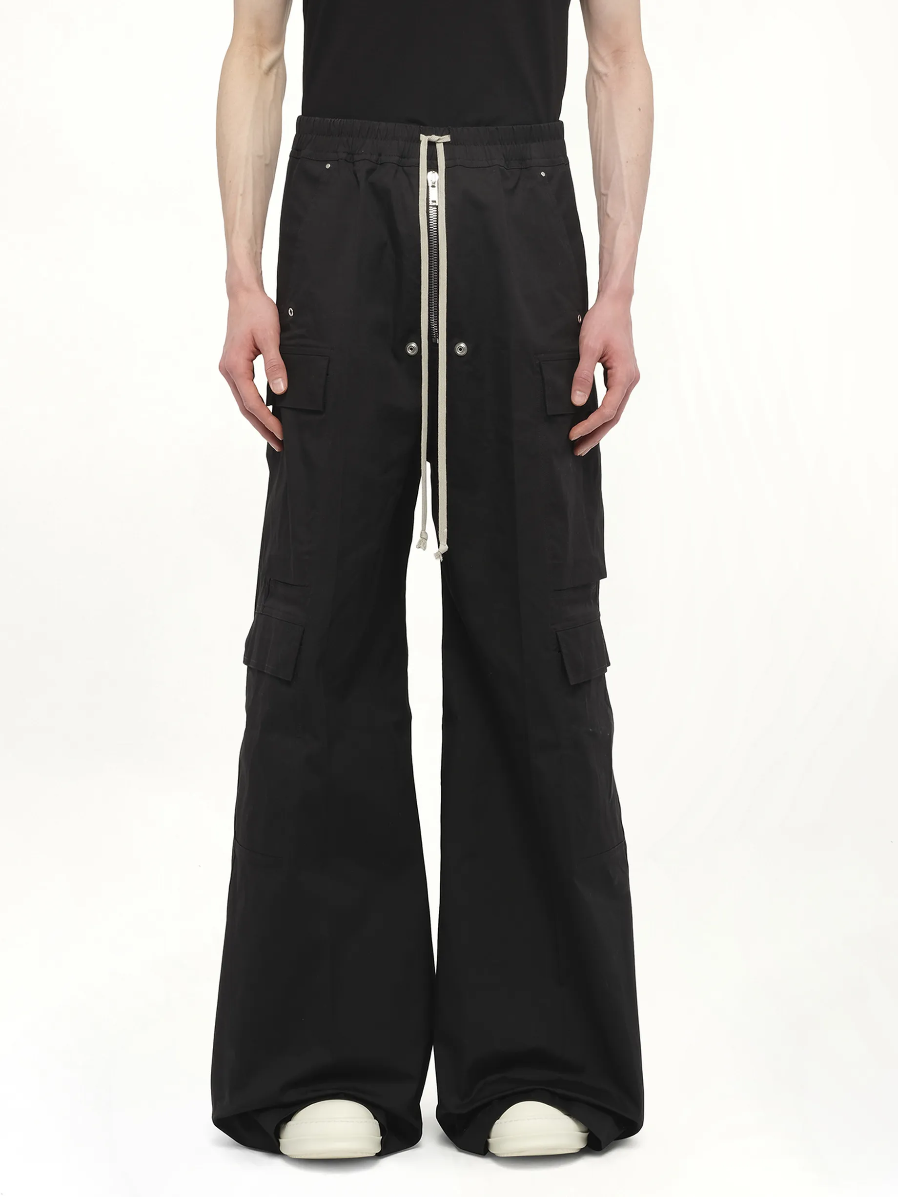 Cargobelas Pants in Black sold by MARAIS