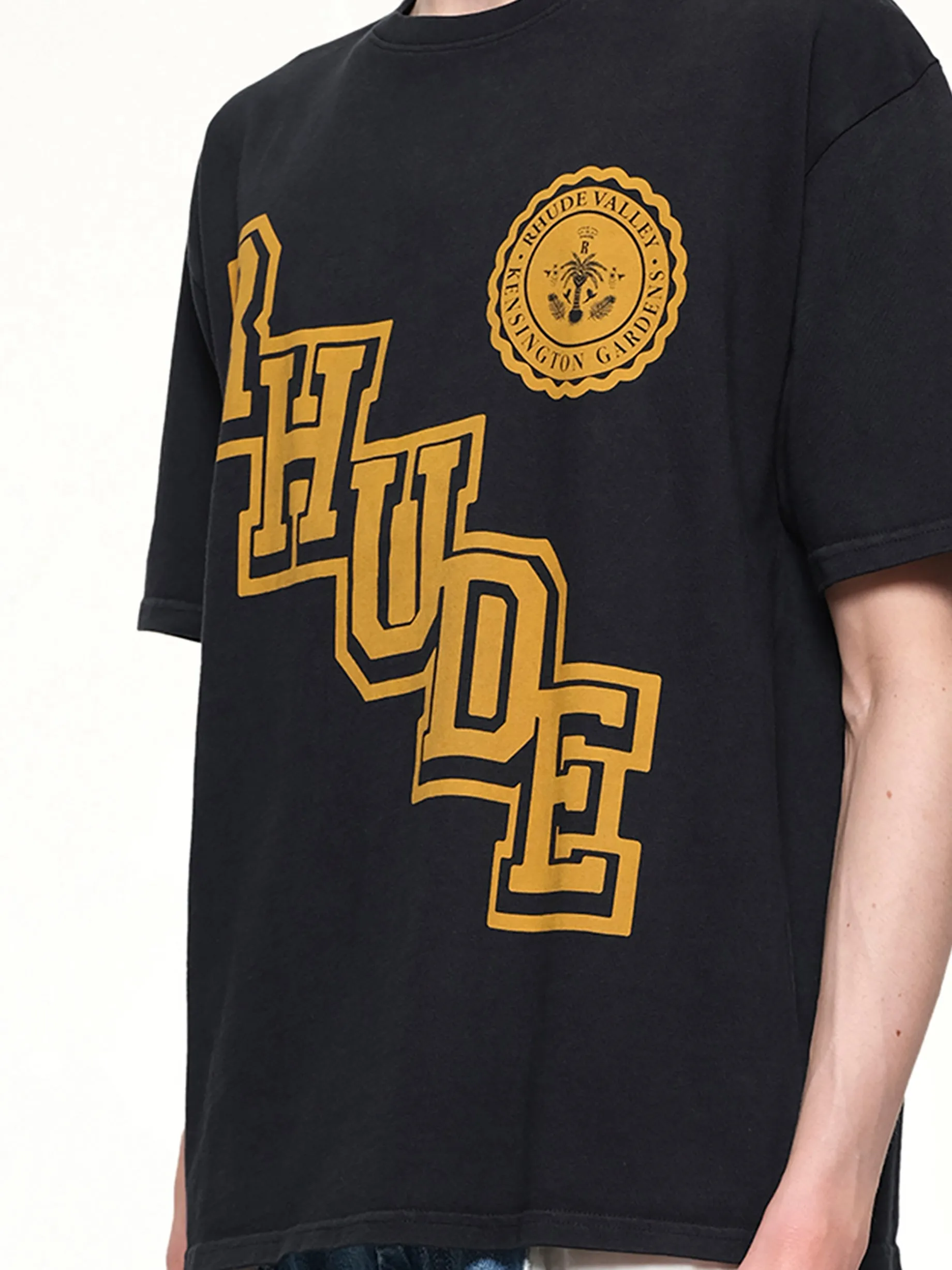 Rhude Collegiate Crest T-Shirt in Vintage Black sold by MARAIS product image thumbnail 5