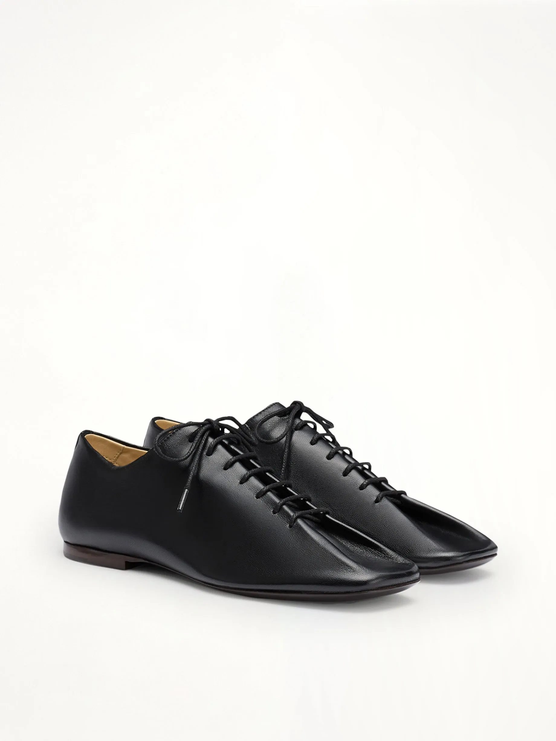 Souris Flat Classic Derbies in Black sold by MARAIS product image thumbnail 2