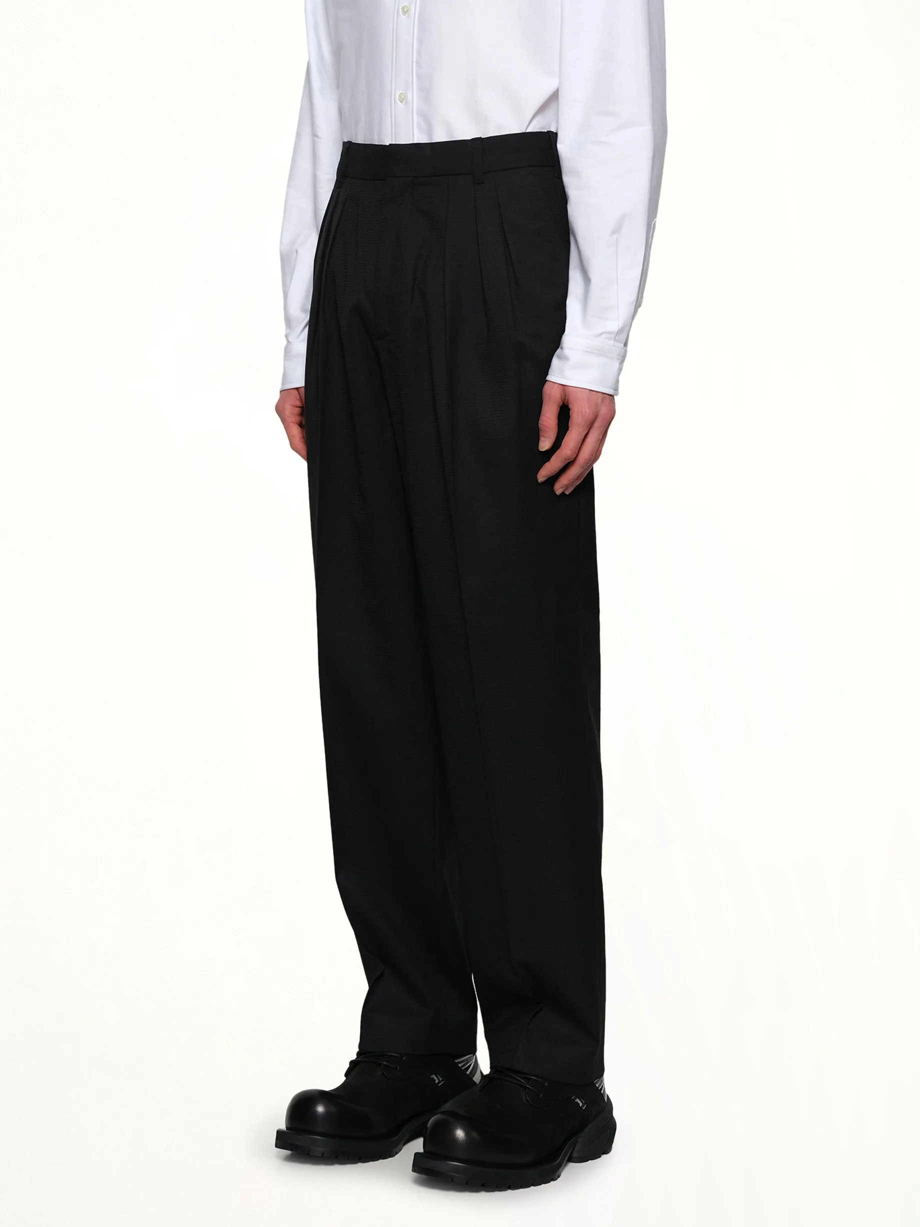 Kenzo Weave Pleated Tailored Pant in Black sold by MARAIS product image thumbnail 3