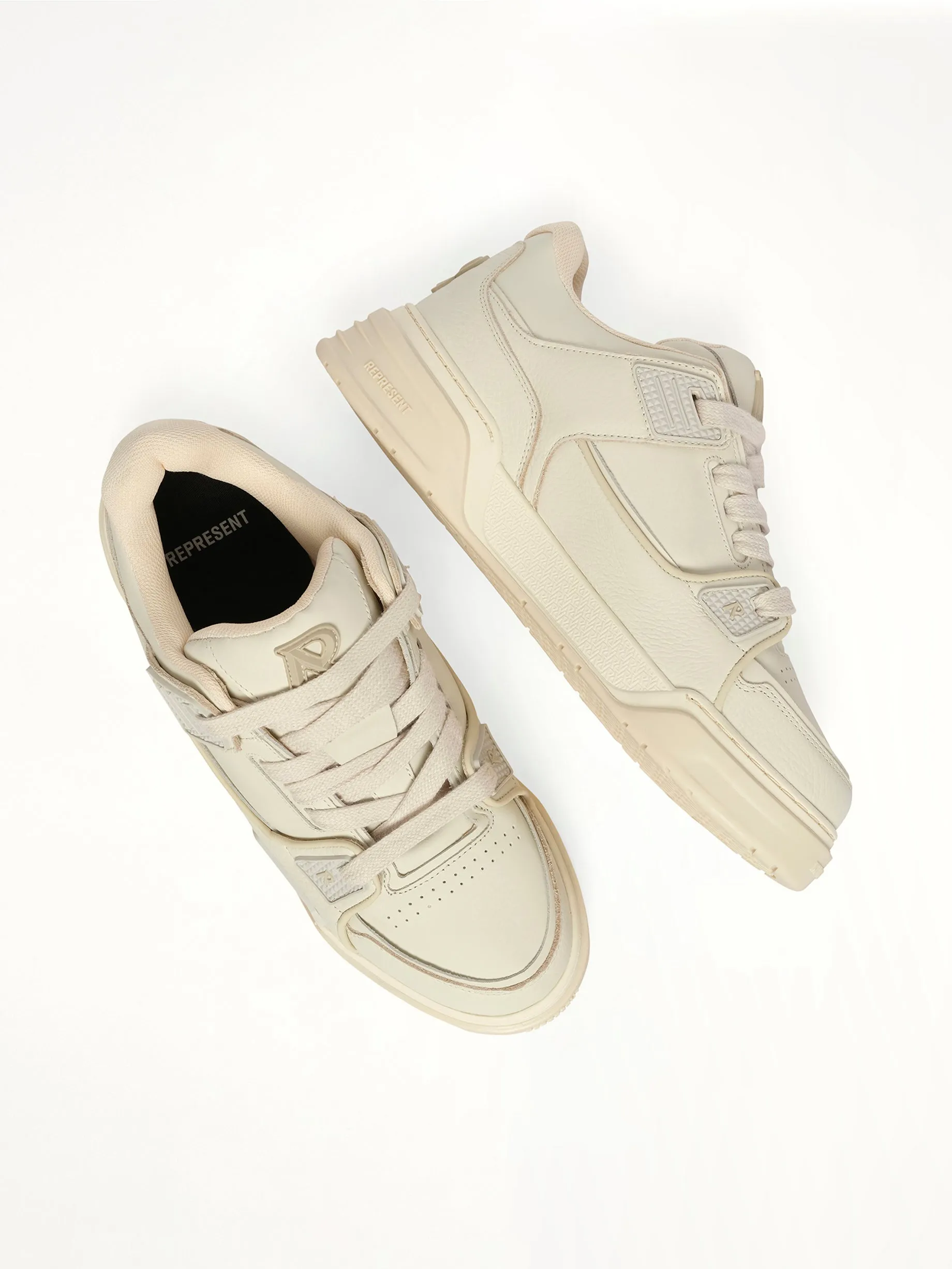Studio Sneaker in Vintage White sold by MARAIS product image thumbnail 4