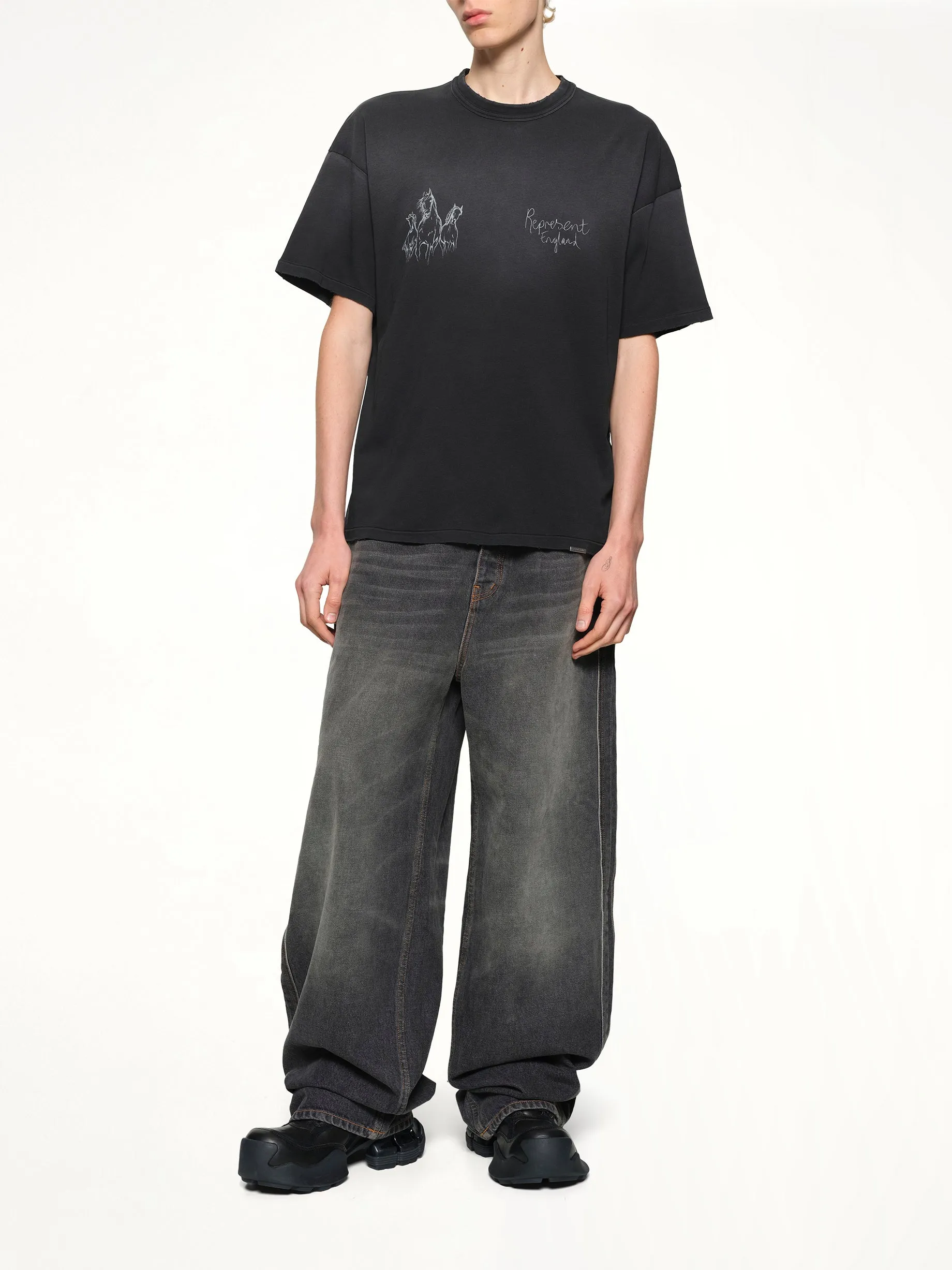 Hand Drawn Thoroughbred Horse T-Shirt in Aged Black sold by MARAIS product image thumbnail 4