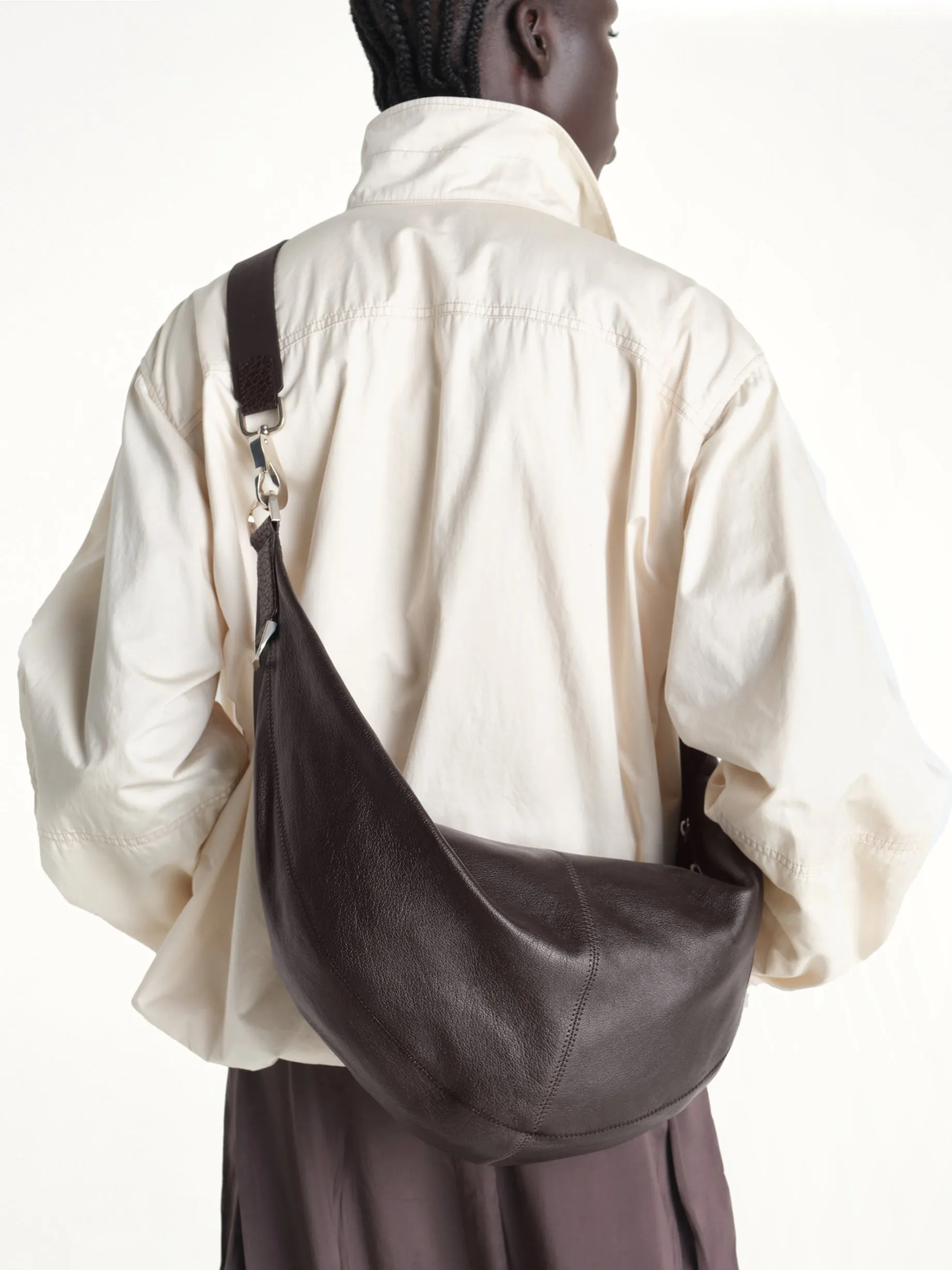 Quiver Clip Bag in Dark Chocolate sold by MARAIS product image thumbnail 4