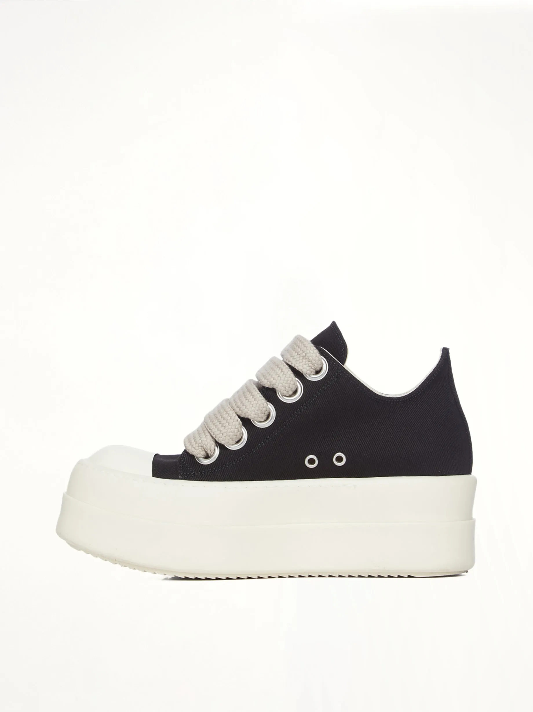 Mega Bumper Jumbolace Low Sneaks in Black/Milk sold by MARAIS product image thumbnail 4