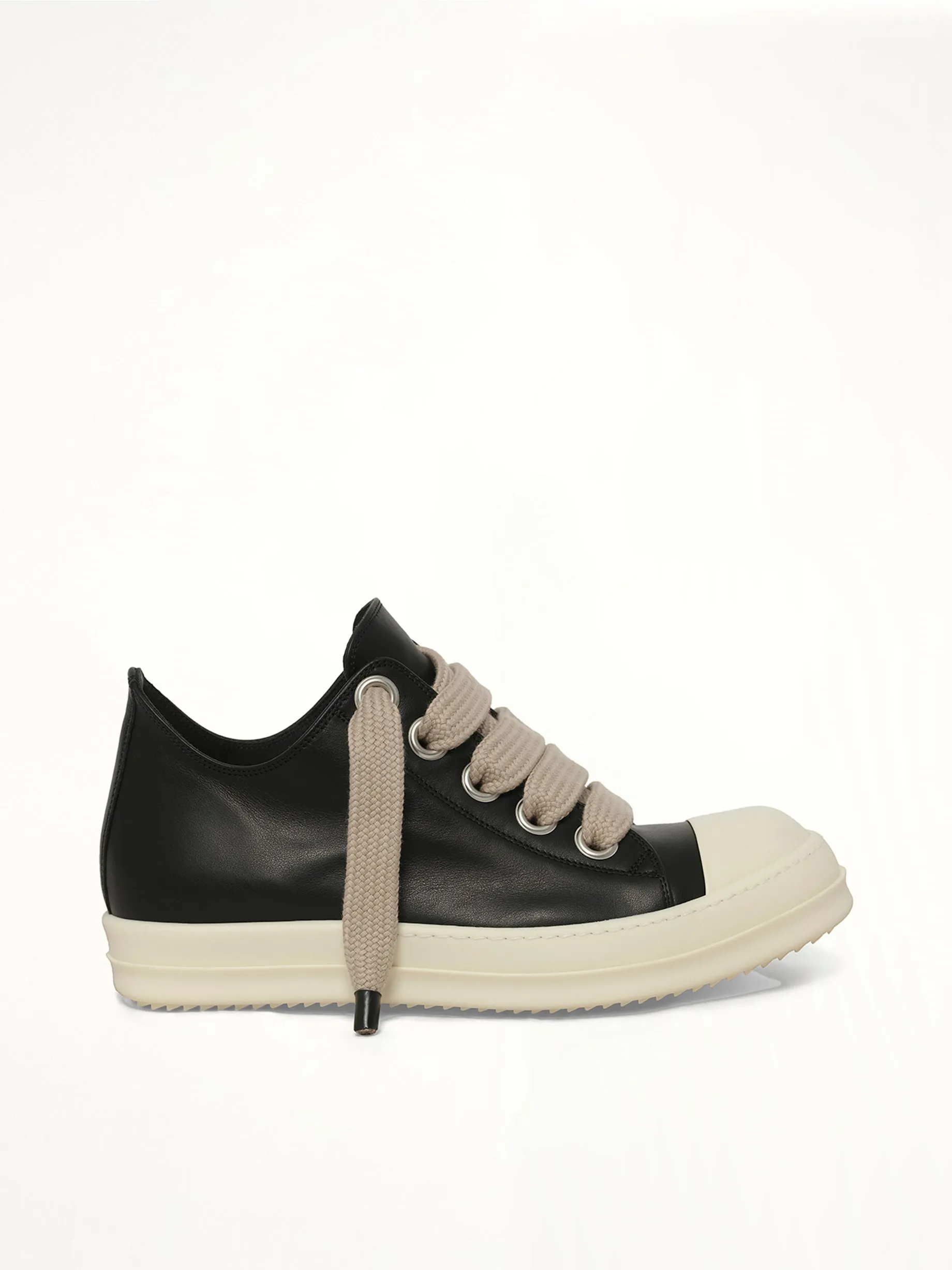 Jumbolace Low Sneaks in Black/Milk sold by MARAIS
