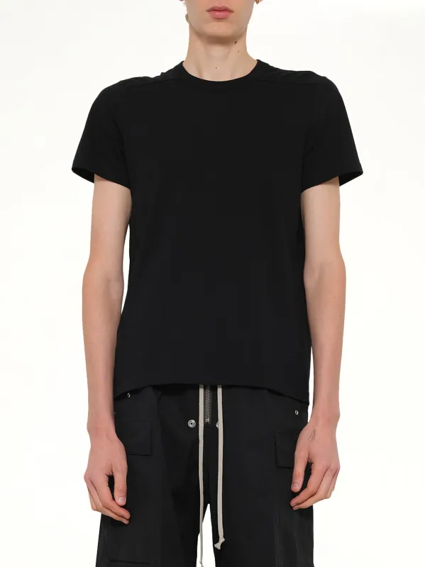 Short Level T in Black sold by MARAIS