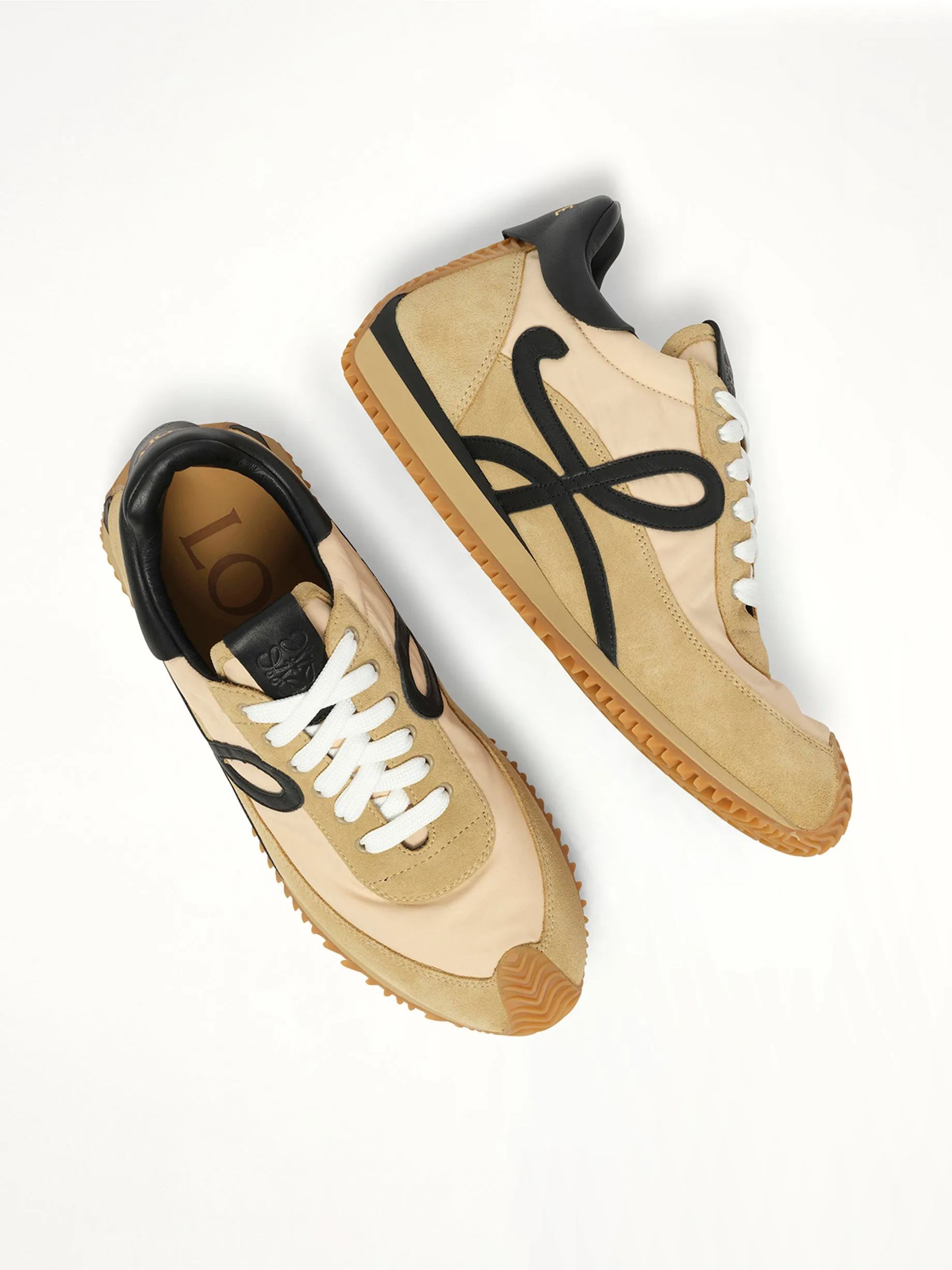 Flow Runner 2.0 in Gold/Black sold by MARAIS product image thumbnail 4