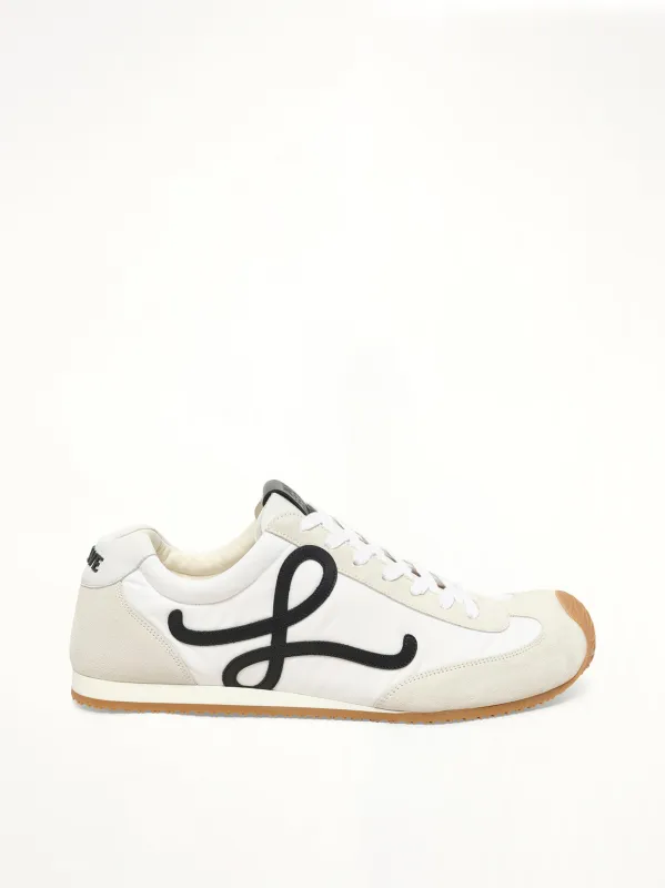 Ballet Runner 2.0 in White/Black sold by MARAIS