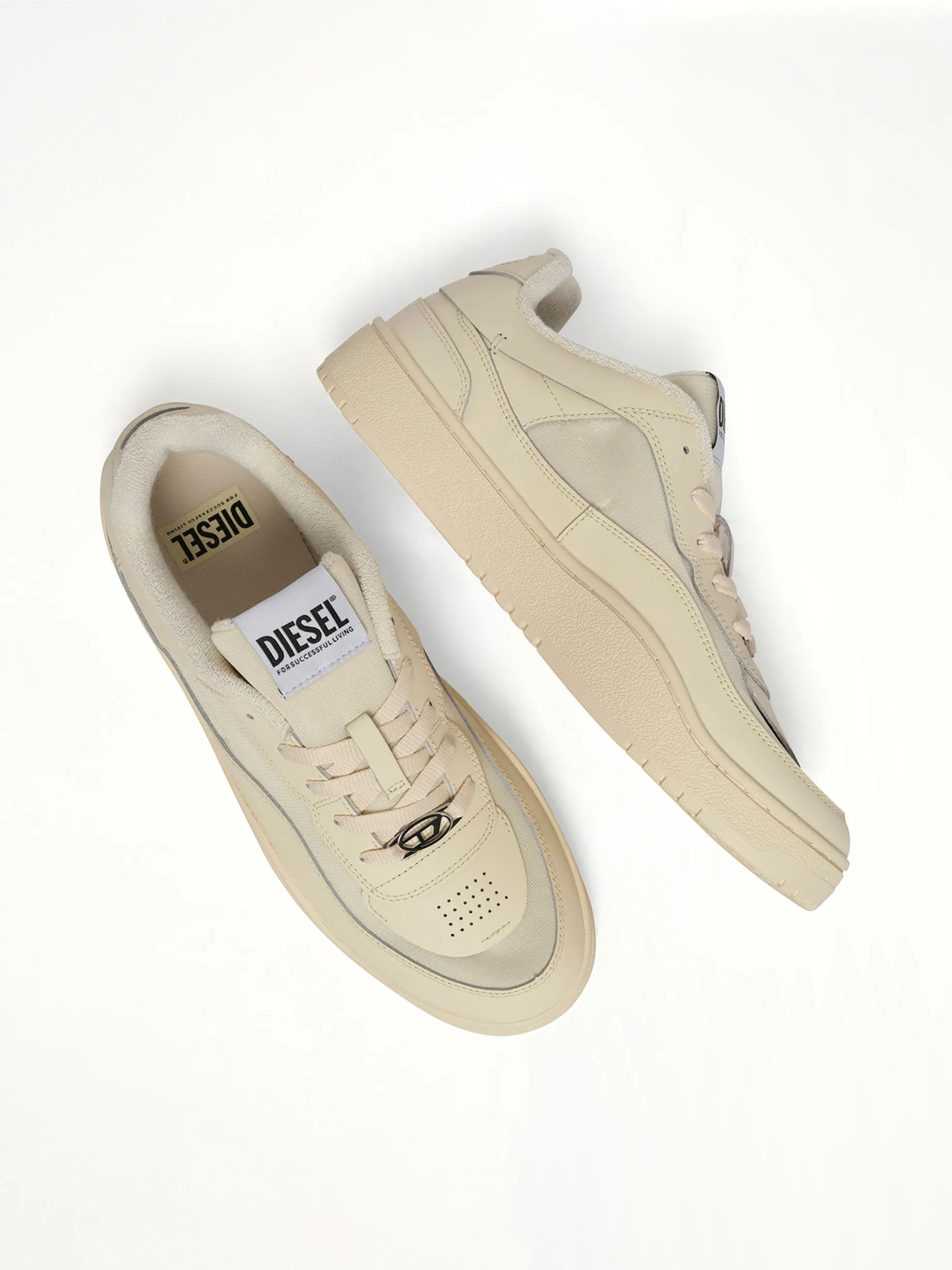 S-OVAL Skate Low Sneaker in White sold by MARAIS product image thumbnail 4