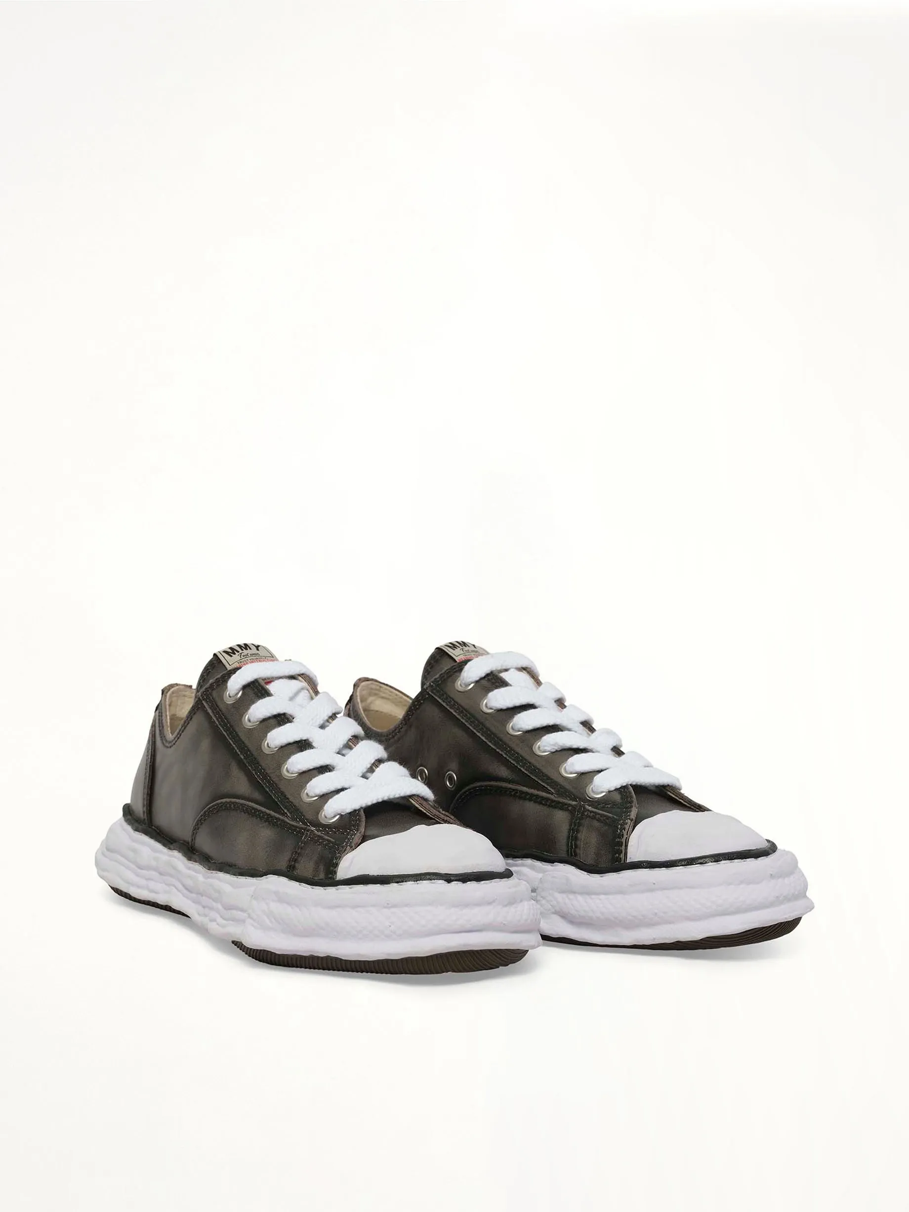 Peterson 23 OG Vintage Leather Sneaker in Black sold by MARAIS product image thumbnail 2