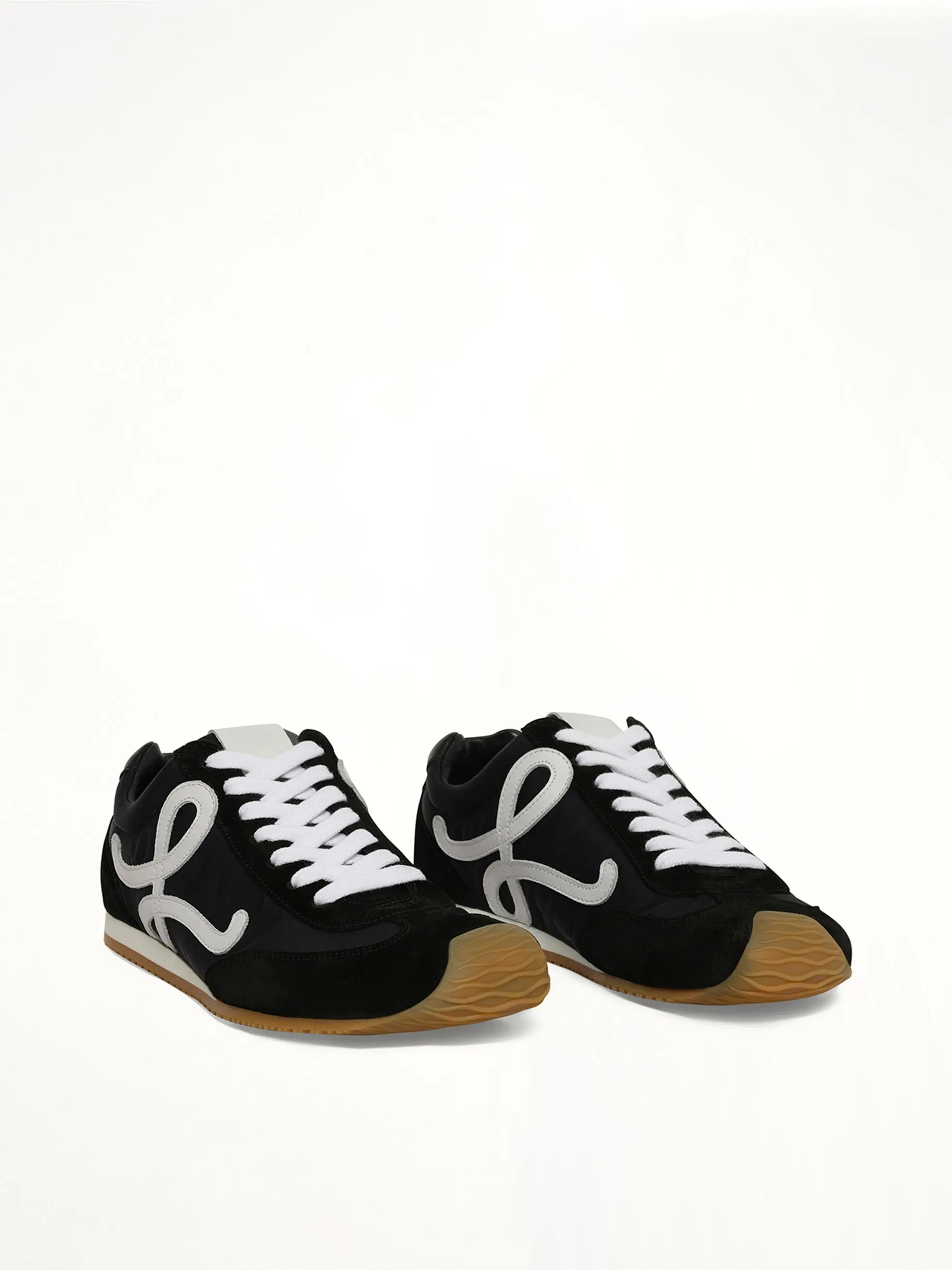 Ballet Runner 2.0 in Black/White sold by MARAIS product image thumbnail 2