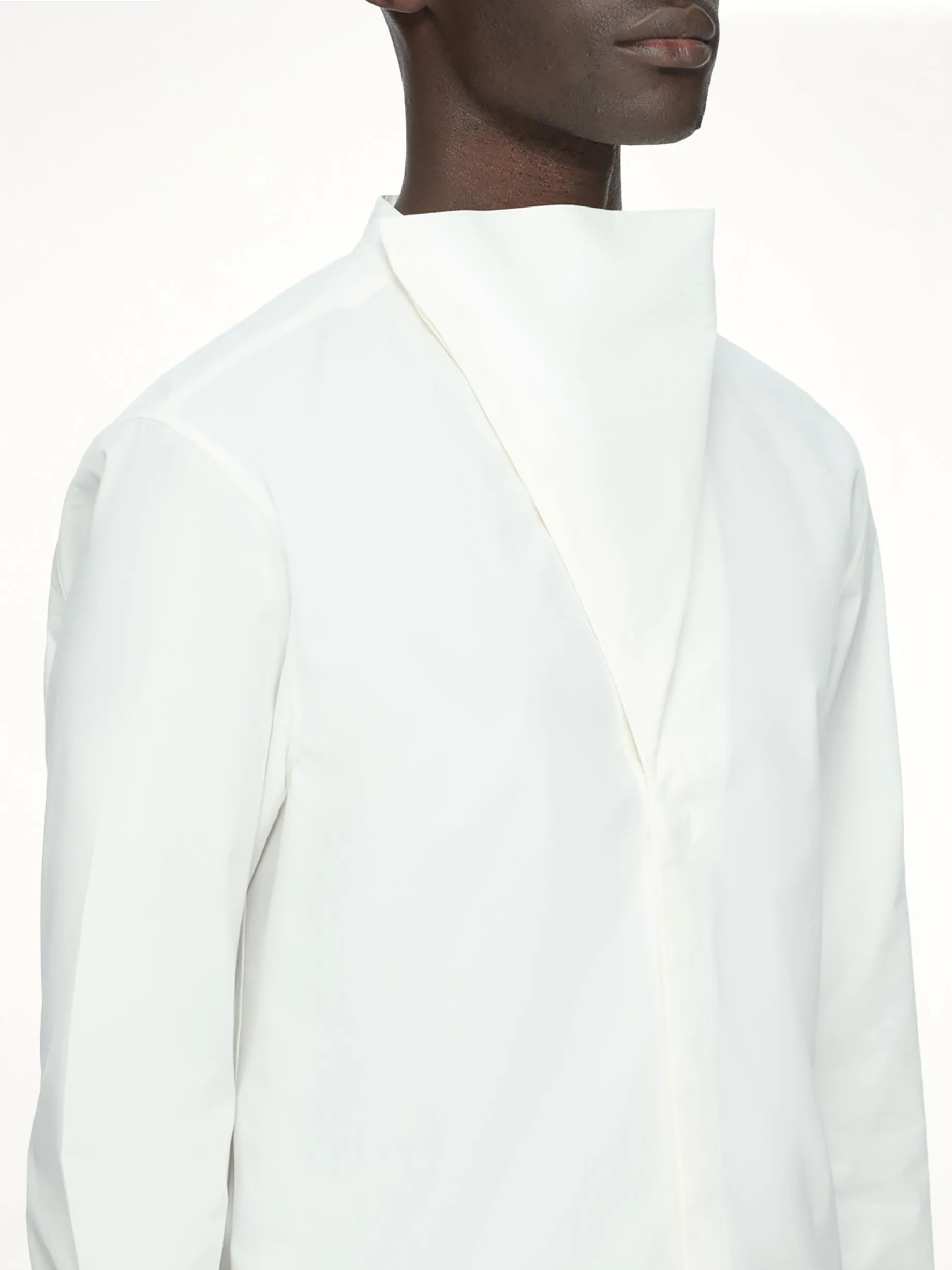 Cotton Poplin Island Shirt in Milk sold by MARAIS product image thumbnail 5