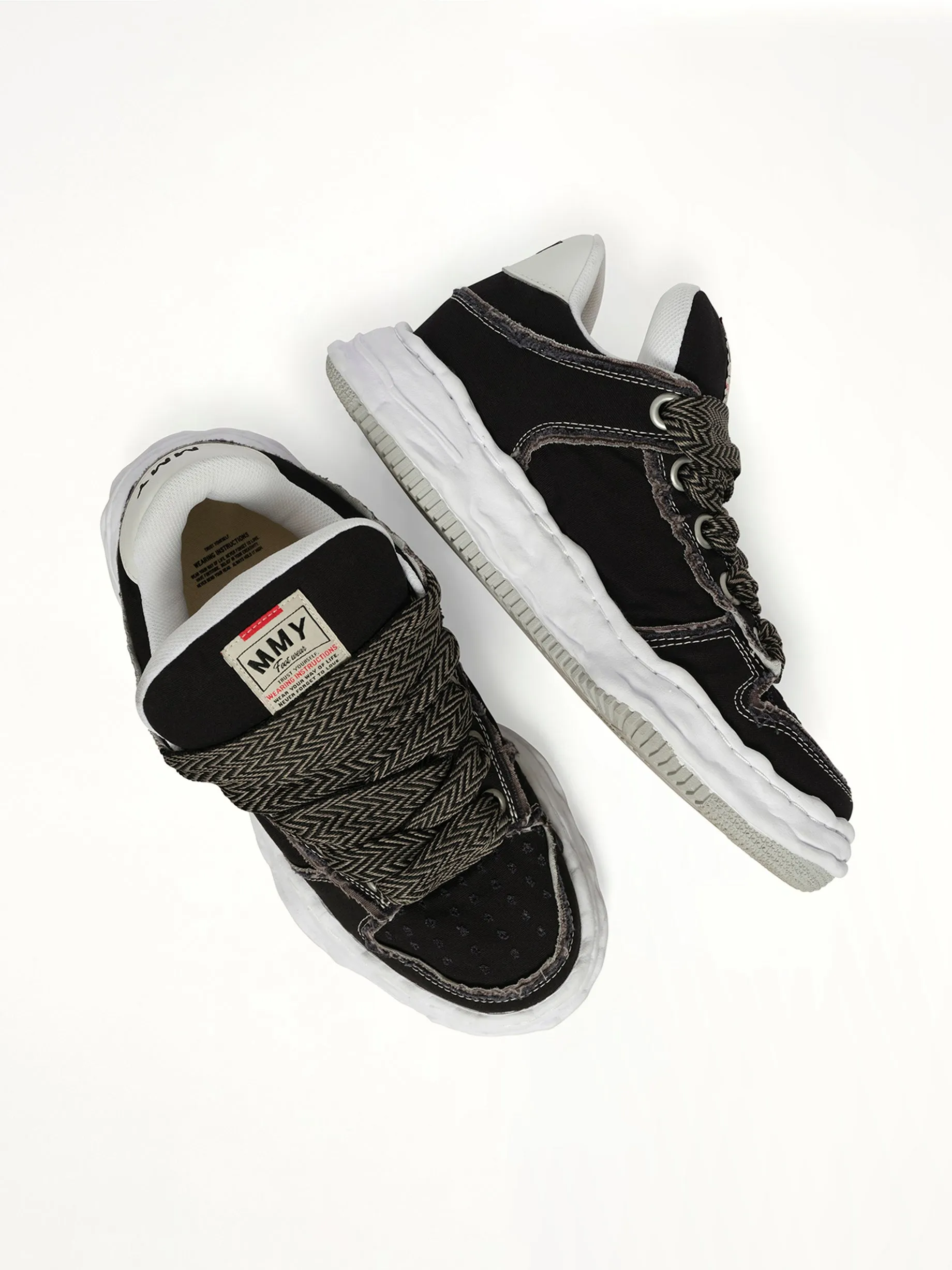 Wayne Puffer Patterned Lace Low Top Sneakers in Black sold by MARAIS product image thumbnail 4