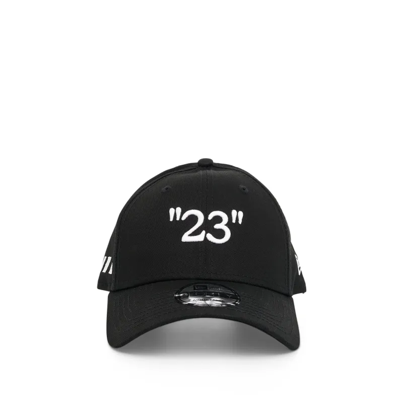 Kit Capsule Cap in Black White sold by MARAIS