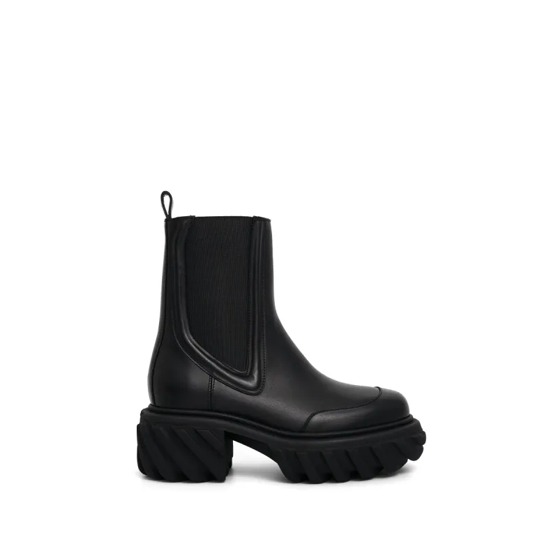 Tractor Motor Chelsea Boot in Black sold by MARAIS