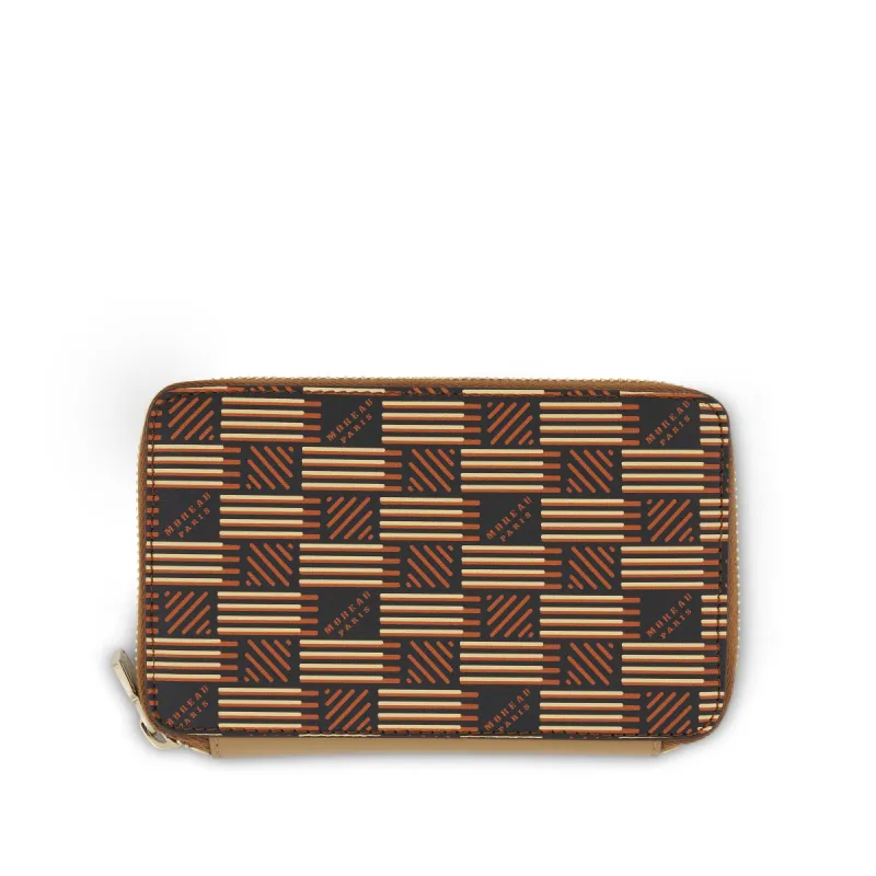 Continental Zip Wallet in Classic sold by MARAIS