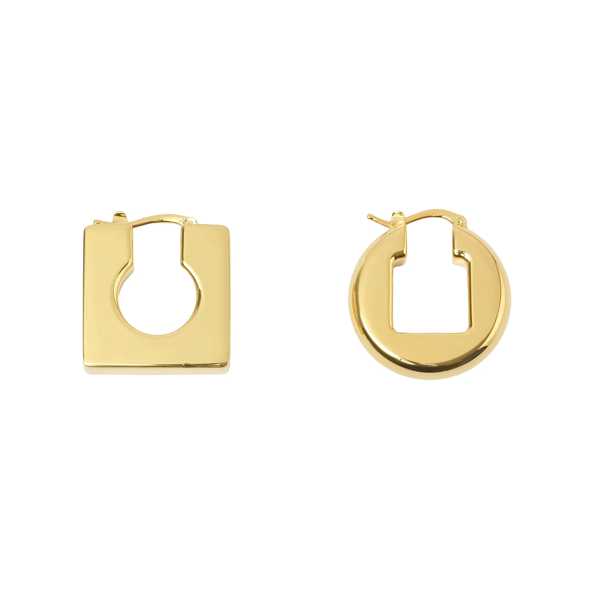 Les Boucles Rond Carre Earrings in Light Gold sold by MARAIS product image thumbnail 4
