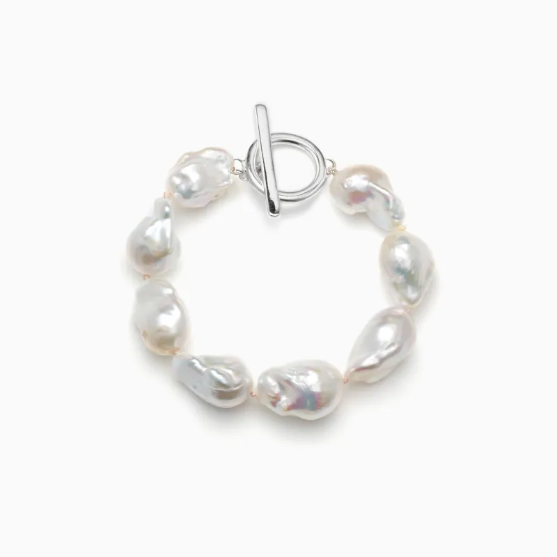 Baroque Pearl Bracelet made by AGMES