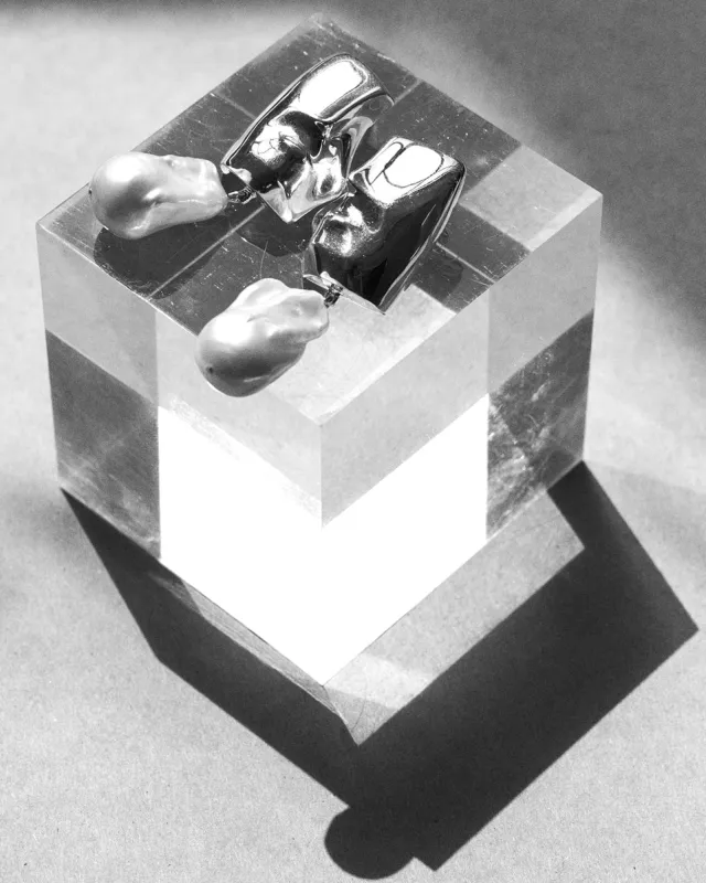 Sappho Earrings [Archive] made by AGMES
