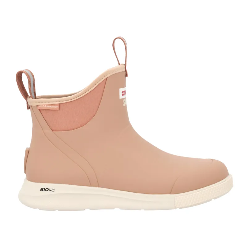 Ankle Deck Sport Round Toe Pull On Boots made by Shoebacca