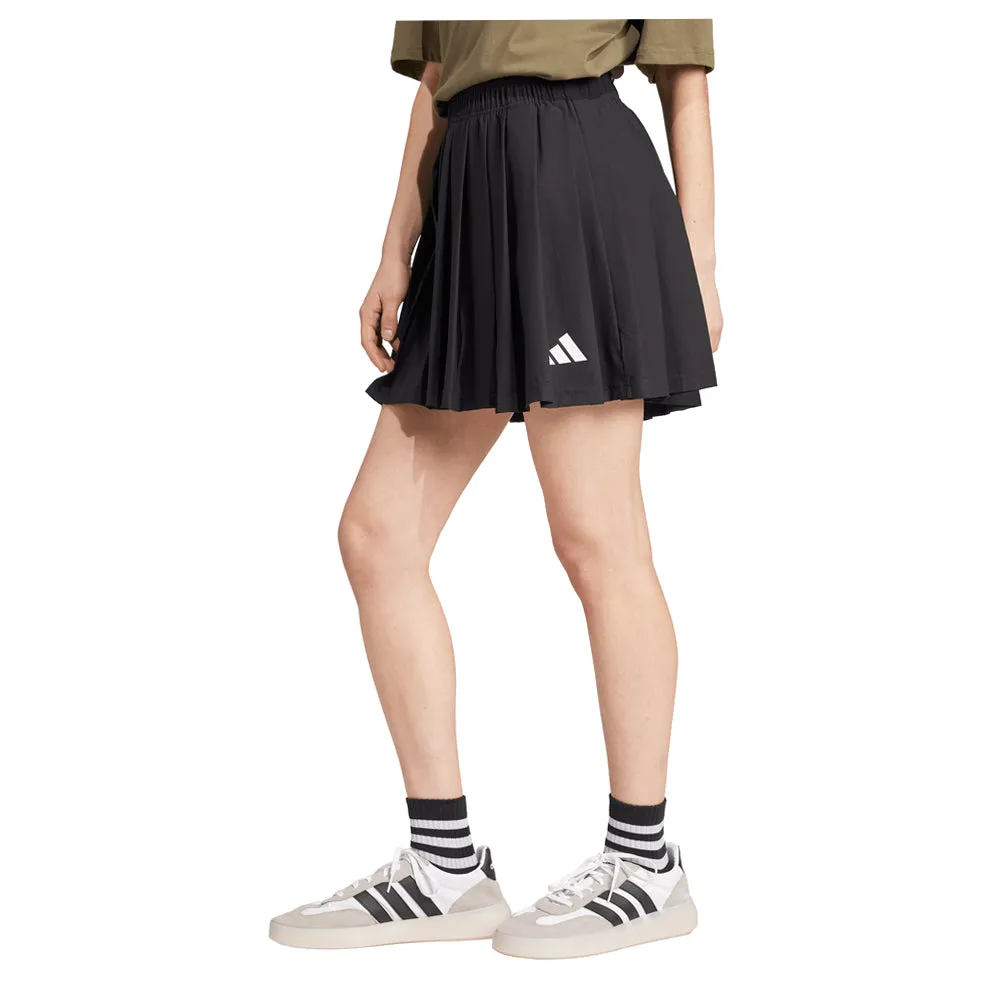 Tiro Q2 Skirt sold by Shoebacca product image thumbnail 2